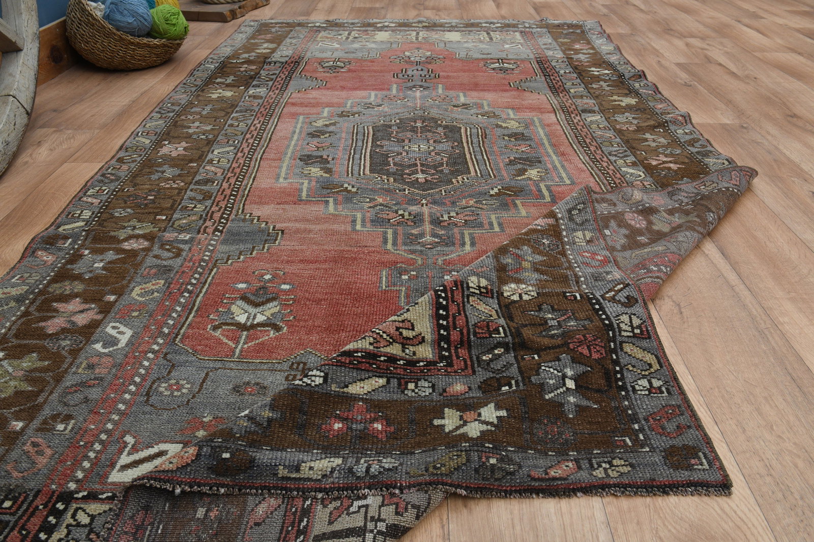 4'7x8'9 ft, HALLWAY RUNNER RUG - 3