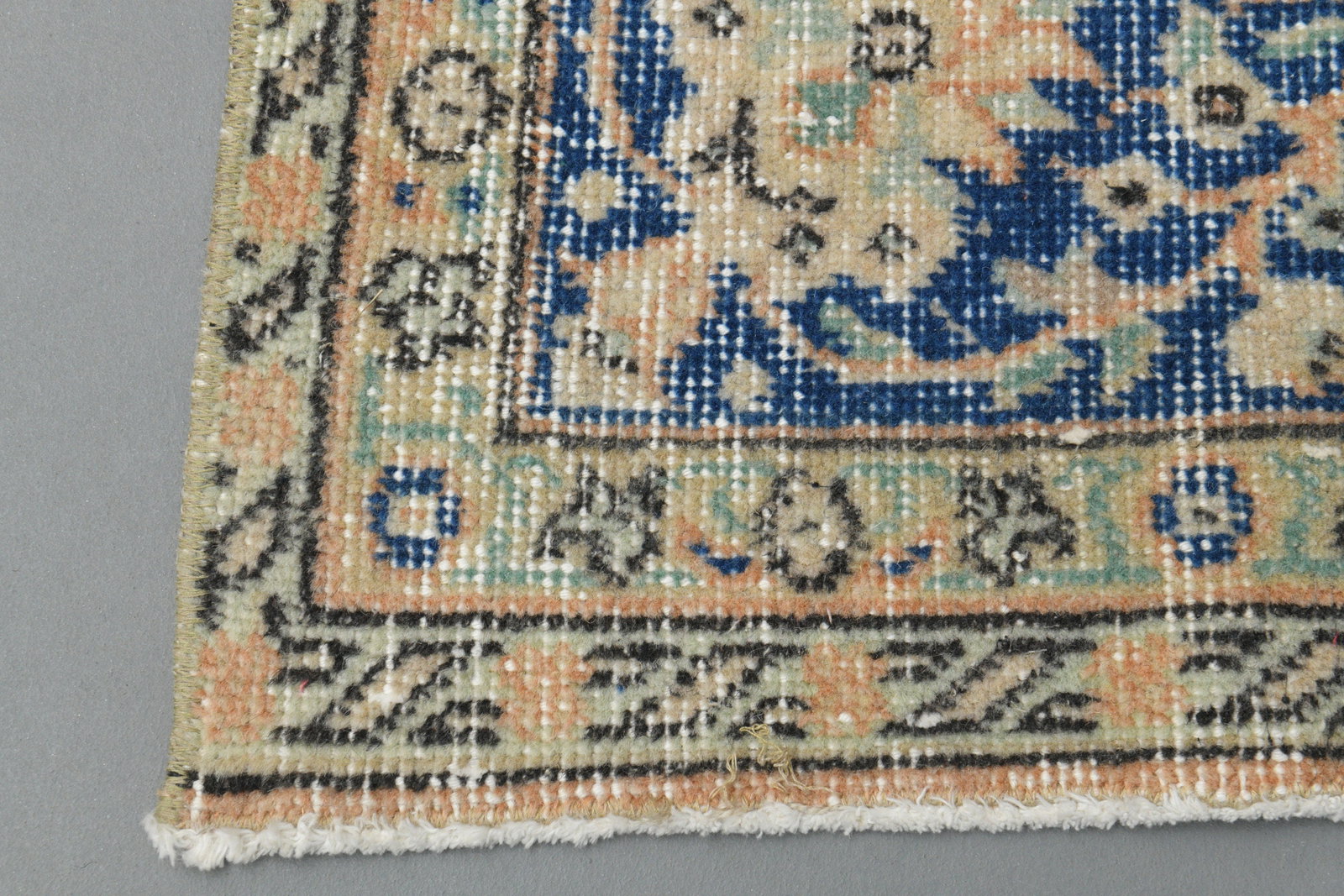 6'8x10'3 ft, ORANGE BLUE RUG - 2