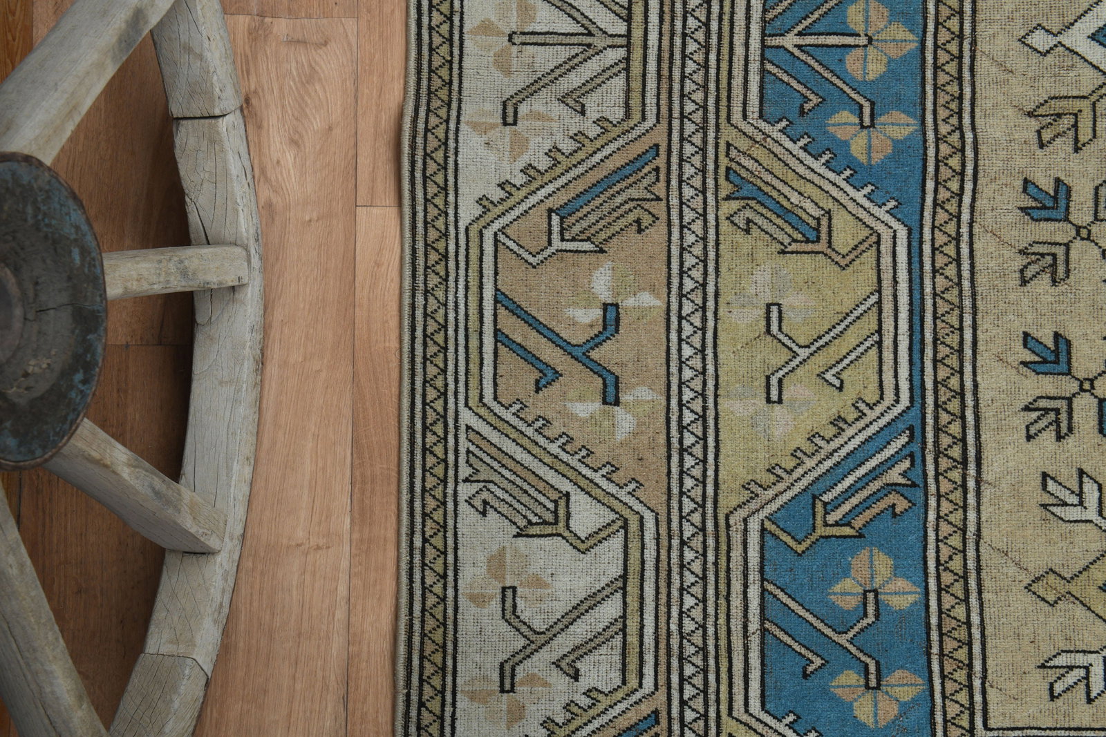5'2x8'1 ft, BORDERED, TURKISH RUG - 8