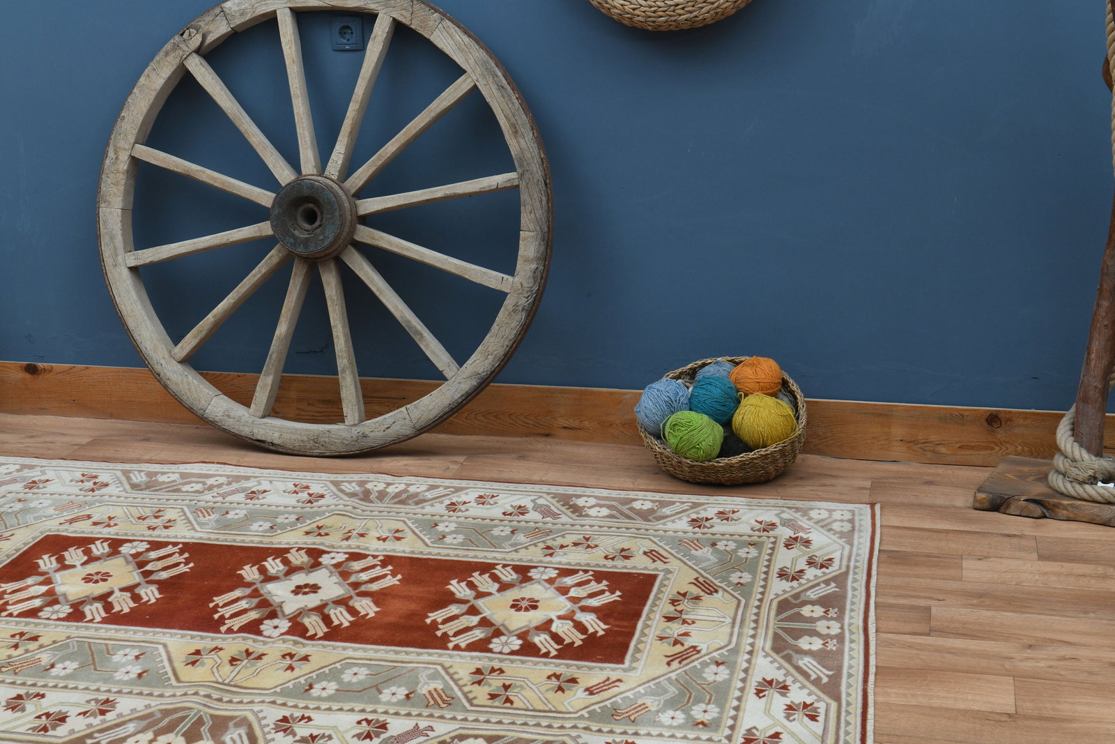 5'4x7'3 ft,BORDEED OUSHAK RUG - 4