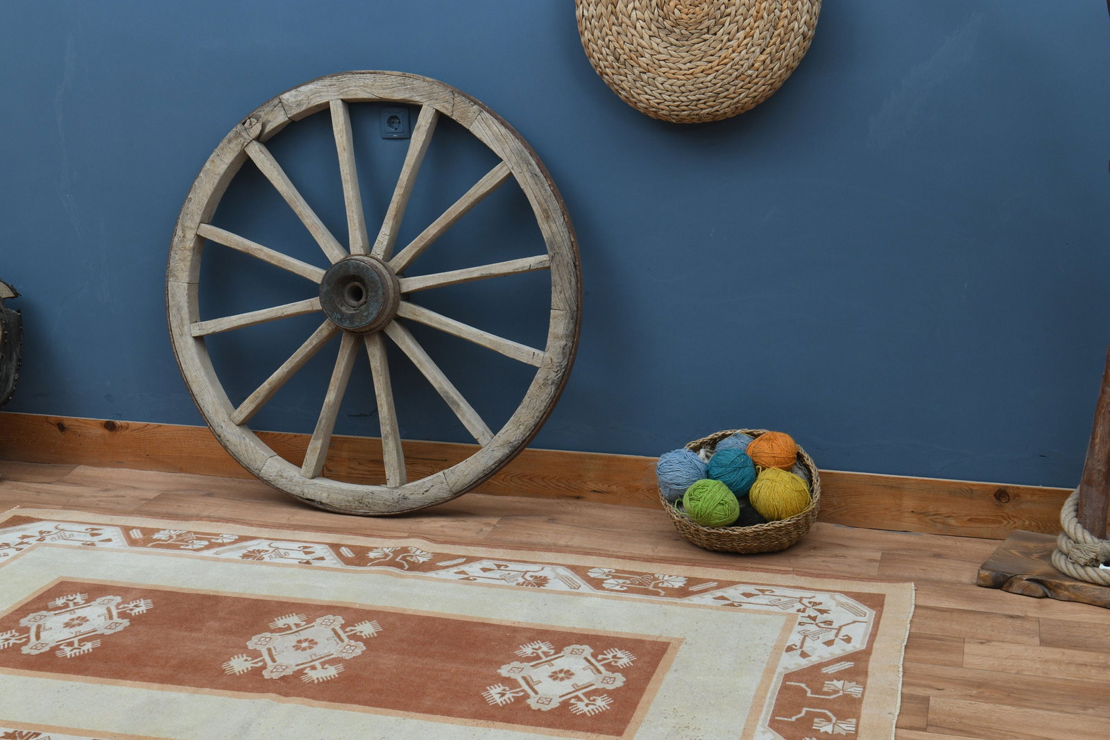 4'9x7'9 ft, BORDERED, TURKISH RUG - 5