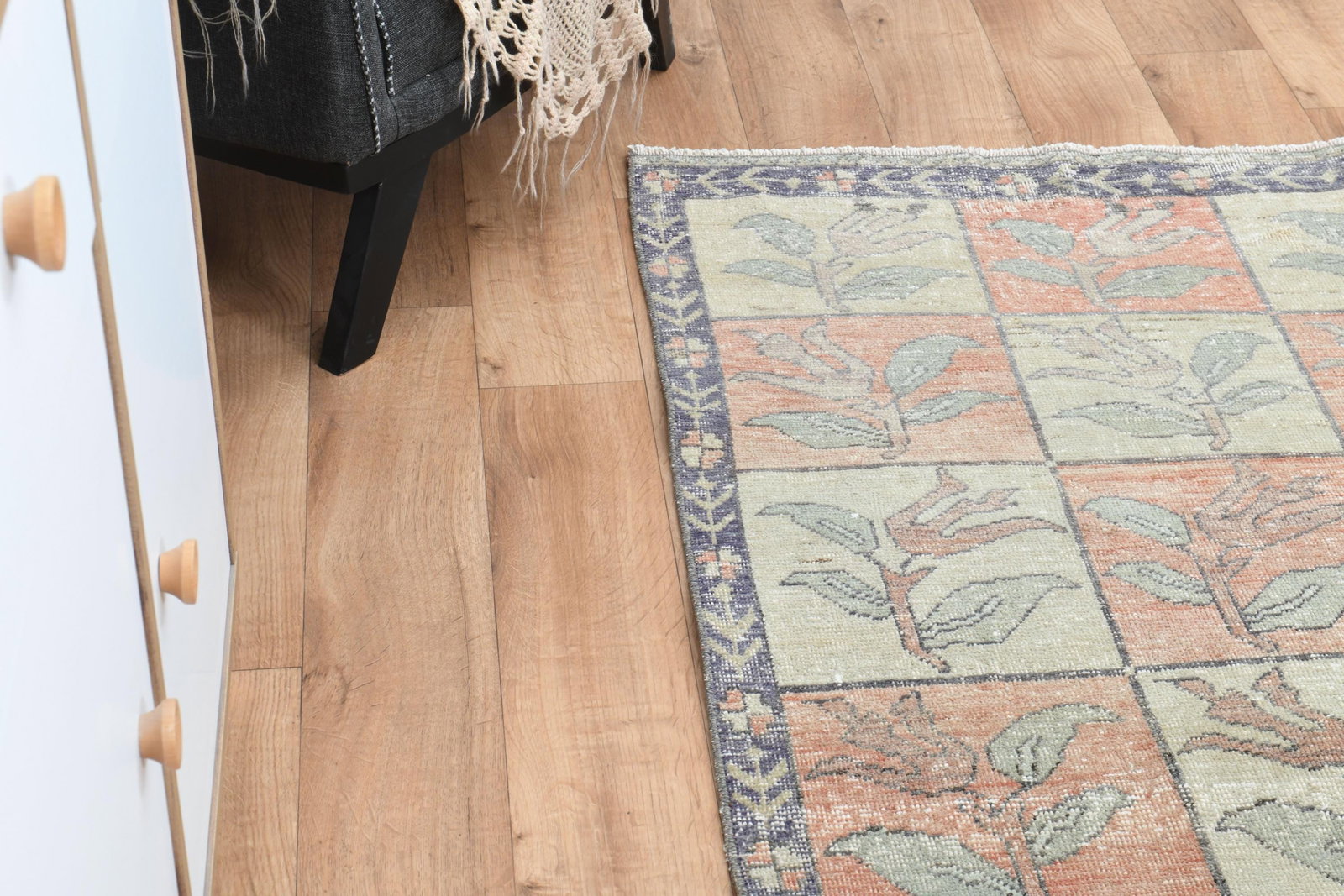 4'4x8'7 ft, FLORAL AREA RUG - 2