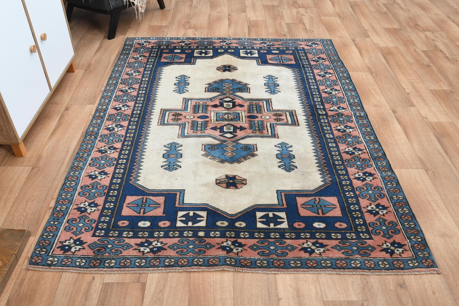 5'3x7'1 ft, COLORFUL MILAS RUG - 2