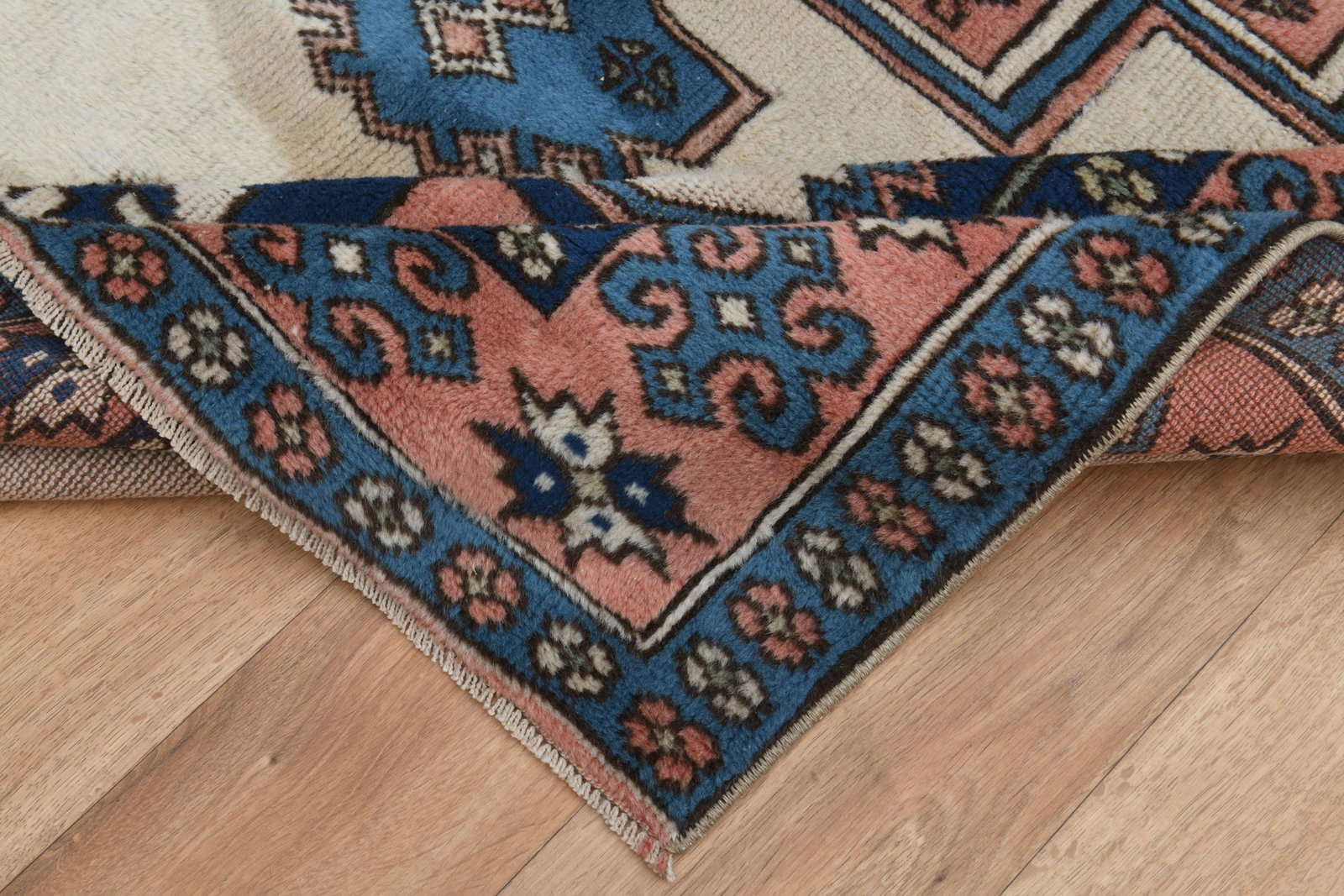 5'3x7'1 ft, COLORFUL MILAS RUG - 4
