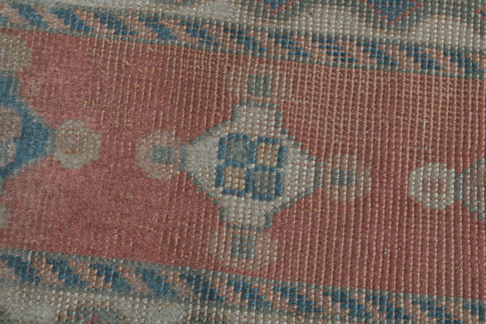 4'7x6'4 ft, BROWN AREA RUG - 2