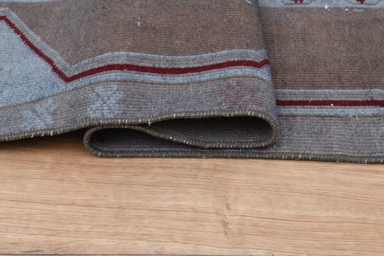 5'3x7'7 ft, MUTED COLORS RUG - 4