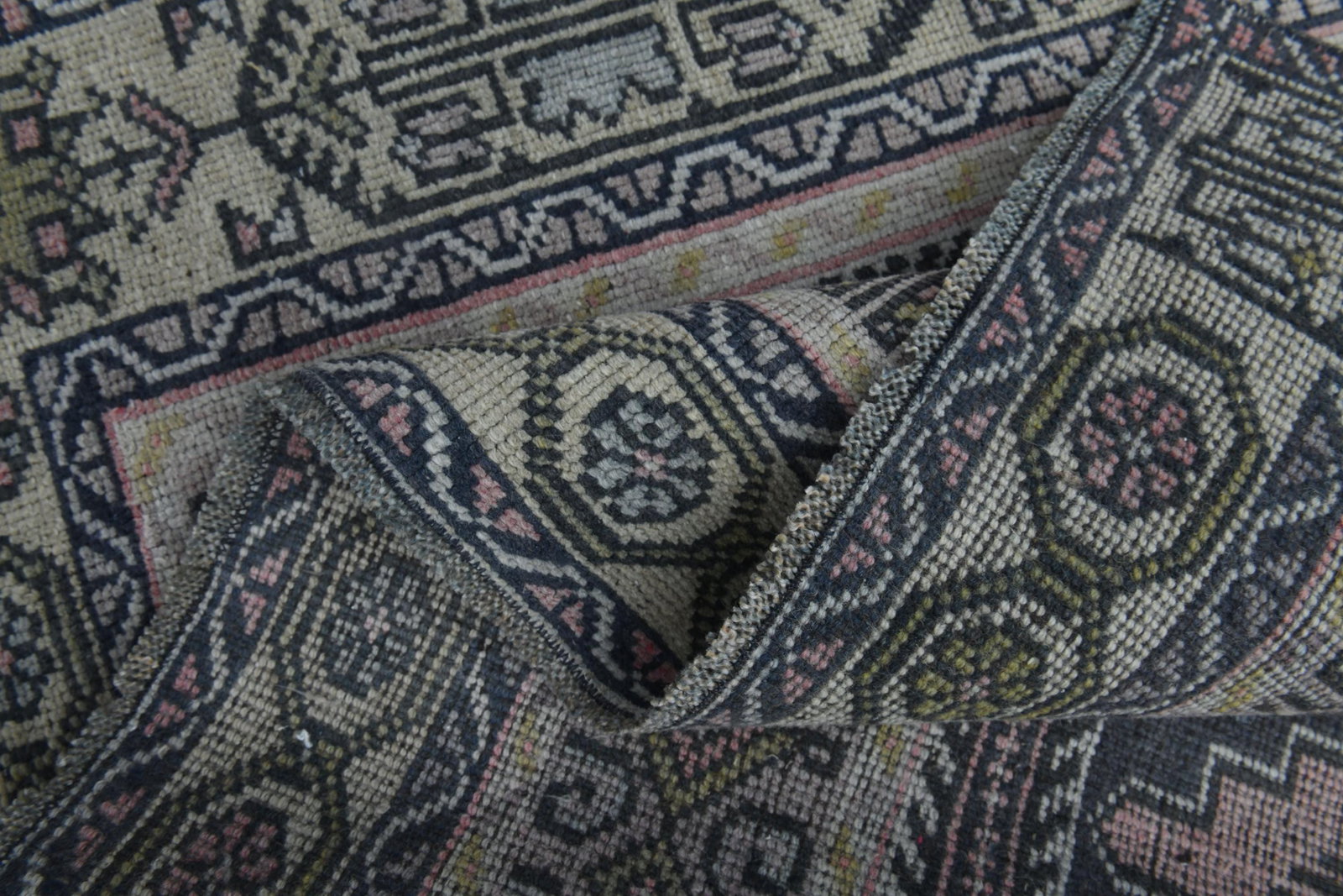 4'3x7'8 ft, PINK OUSHAK RUG: Title: 4'3x7'8 ft, PINK OUSHAK RUG Description: This Turkish one-of-a-kind Vintage Turkish Rug is hand-knotted and handwoven by the most skilled artisans who use pure wool, in muted, natural tones, an