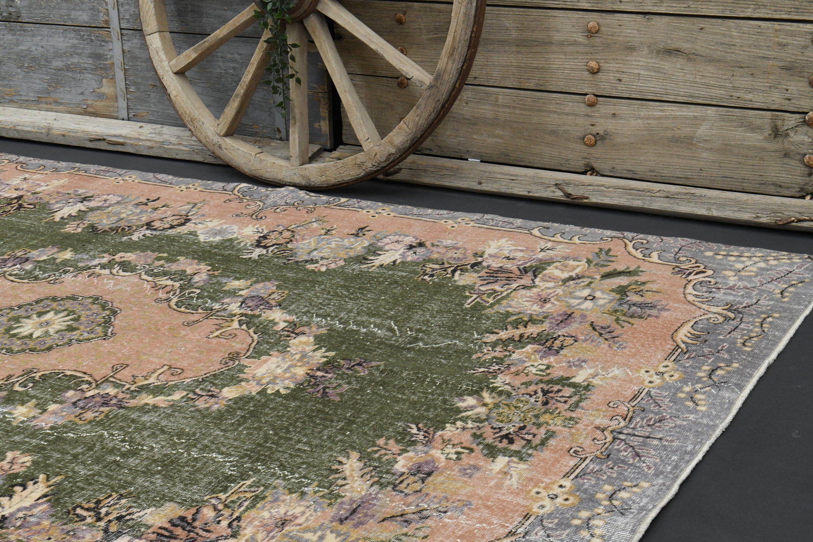6.7x10.2 TURKISH Area Rug - 6