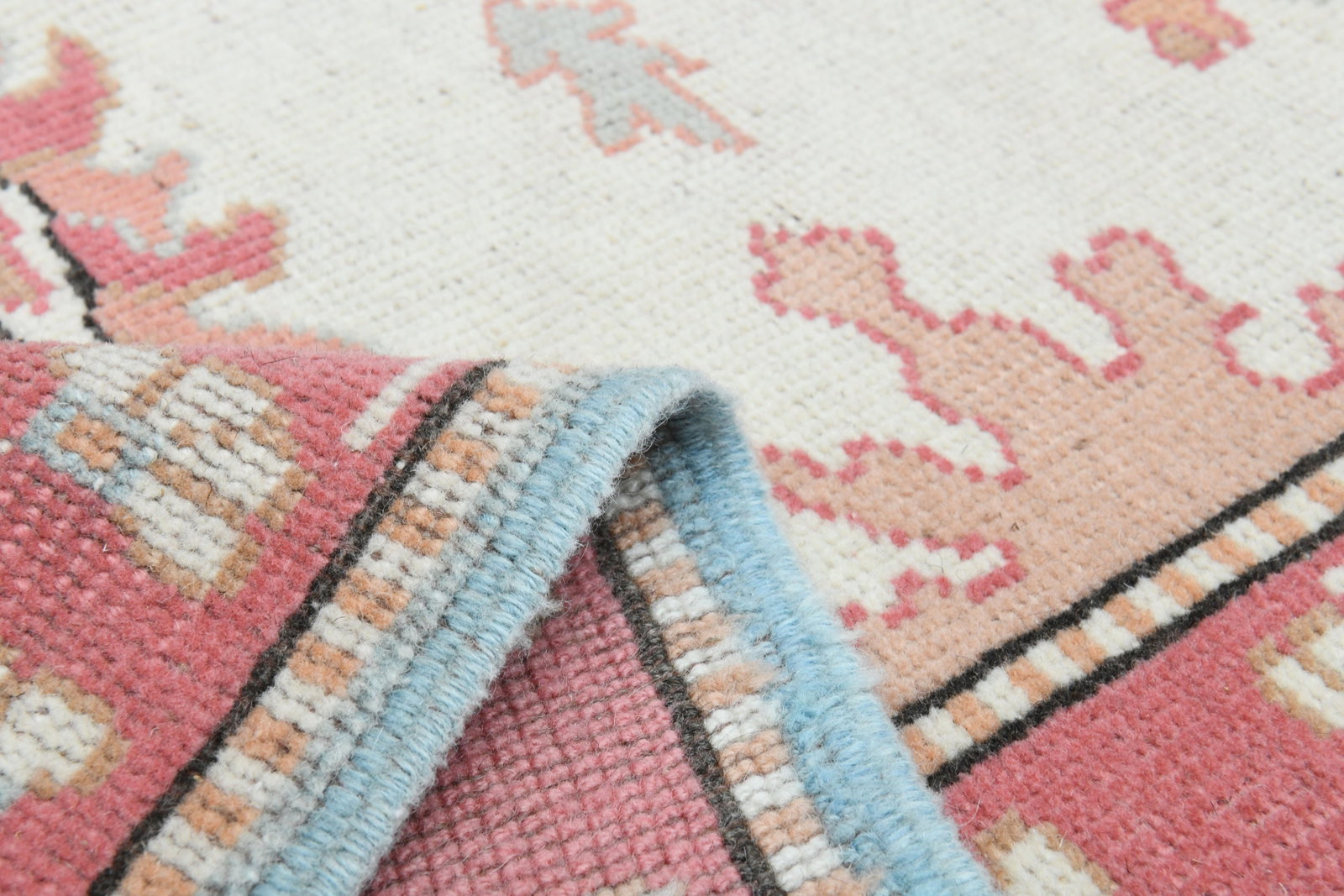 7x10 TURKISH MILAS CARPET,: Title: 7x10 TURKISH MILAS CARPET, Description: This Turkish one-of-a-kind Vintage Turkish Rug is hand-knotted and handwoven by the most skilled artisans who use pure wool, in muted, natural tones, and
