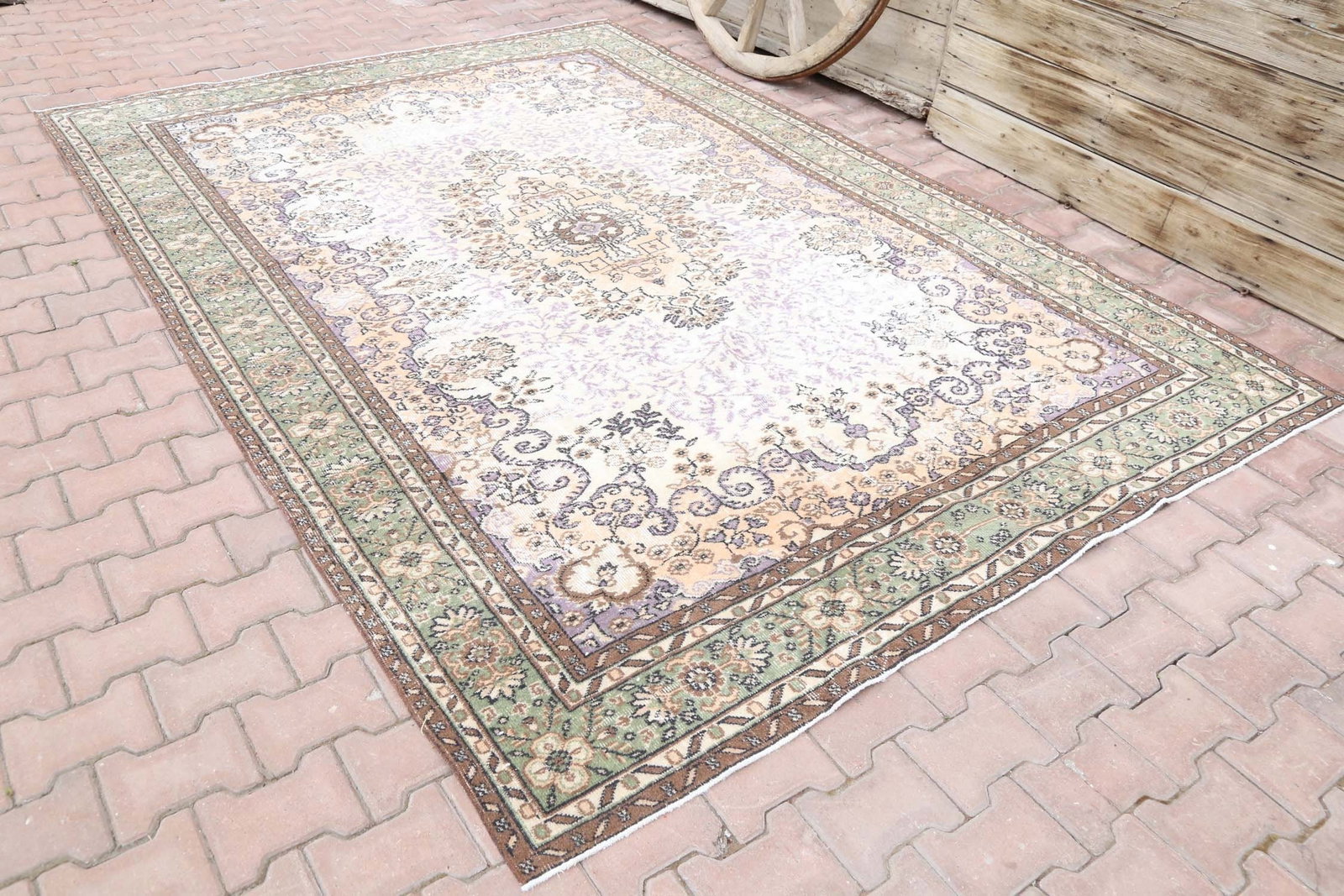 7x10.4, Turkish Medallion, Vintage Oushak Rug: Title: 7x10.4, Turkish Medallion, Vintage Oushak Rug Description: This Turkish one-of-a-kind Vintage Turkish Rug is hand-knotted and handwoven by the most skilled artisans who use pure wool, in