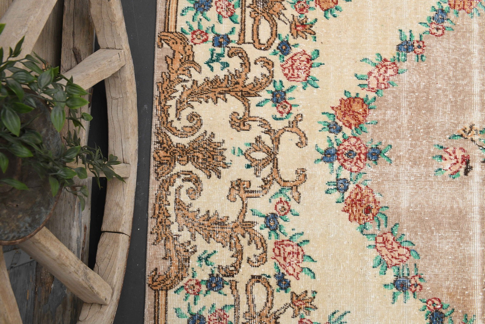 6'9x10'1 FLORAL ANTIQUE DeCOR - 4