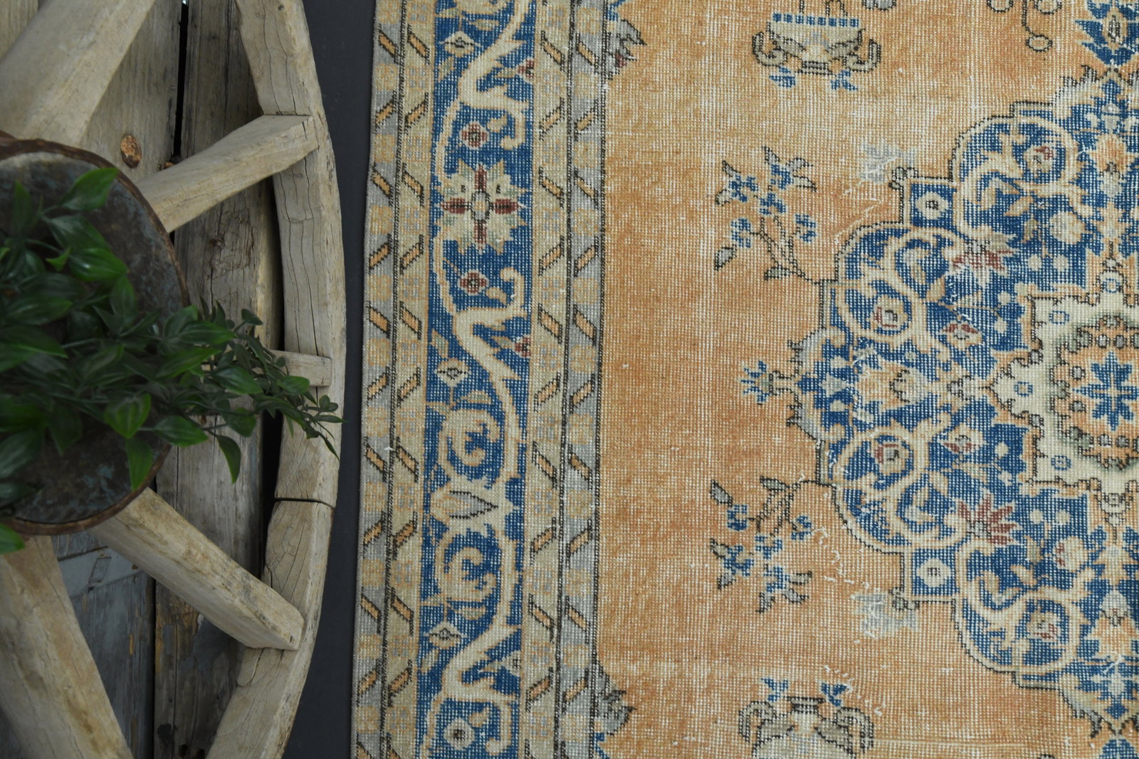 6.5x9.5 Orange Area Rug - 9