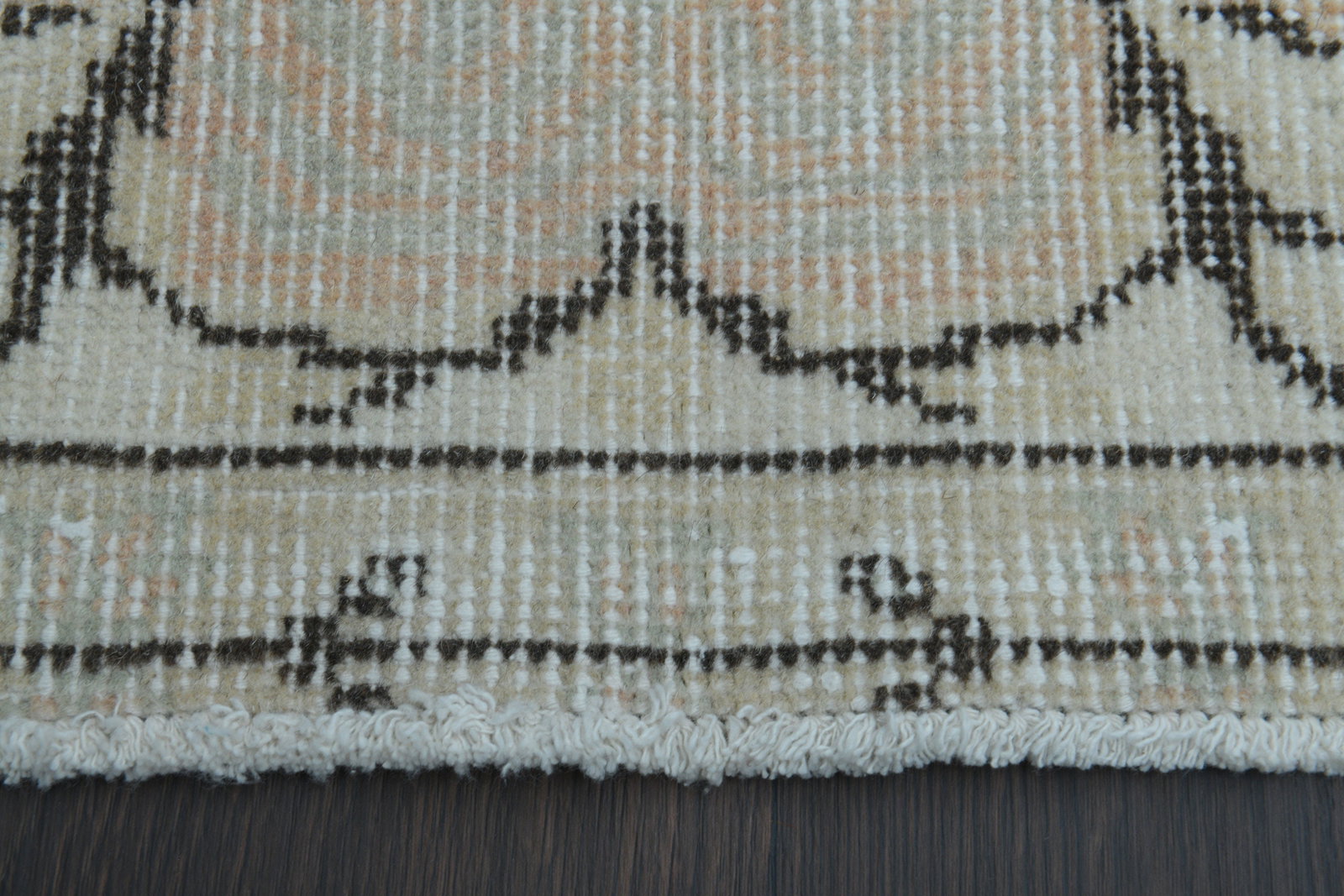 6x10 ft, VINTAGE Rug, TURKISH: Title: 6x10 ft, VINTAGE Rug, TURKISH Description: This Turkish one-of-a-kind Vintage Turkish Rug is hand-knotted and handwoven by the most skilled artisans who use pure wool, in muted, natural tones, 