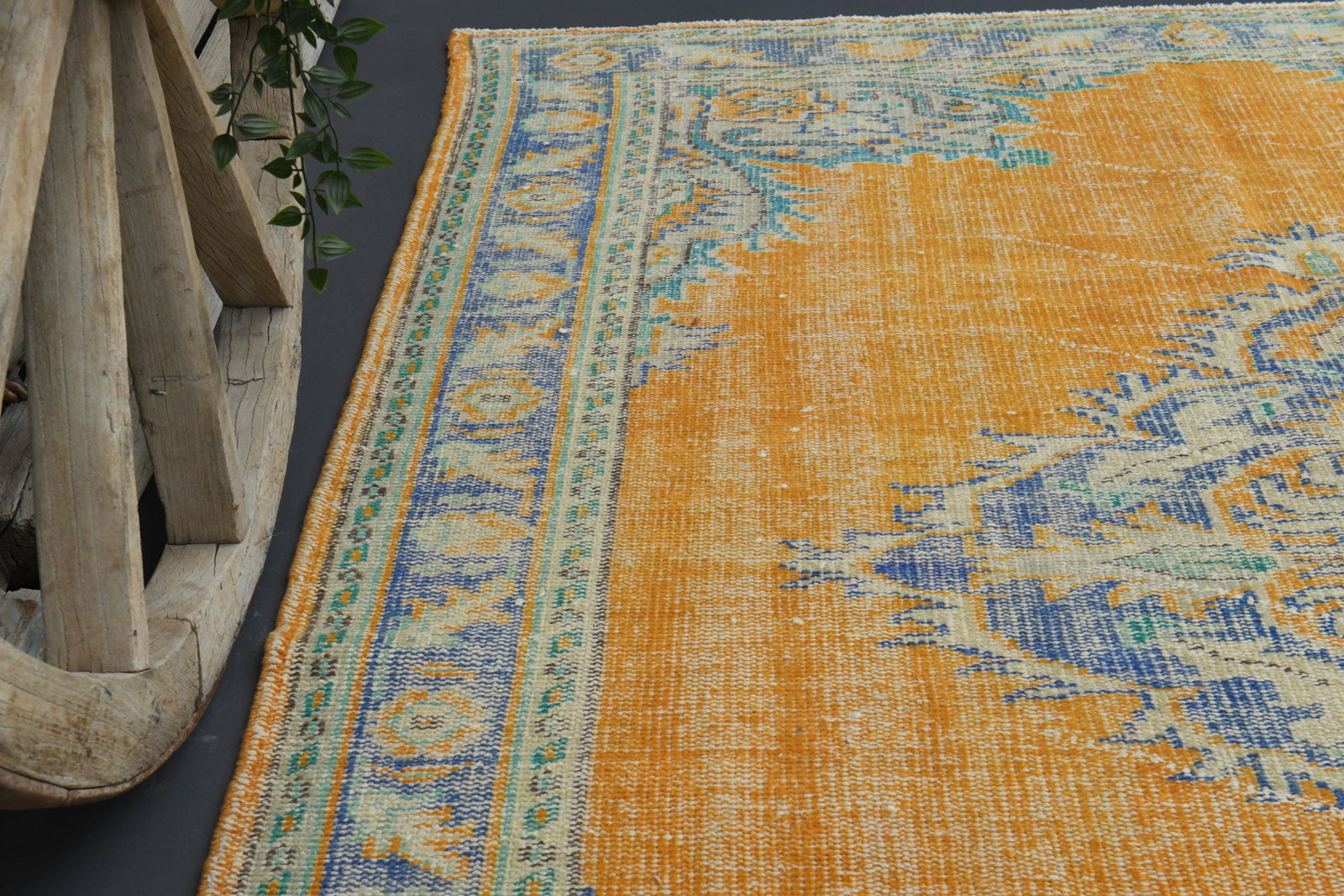 5.7x8.5 TURKISH RUG, Distressed Orange Boho Chic Decor - 4