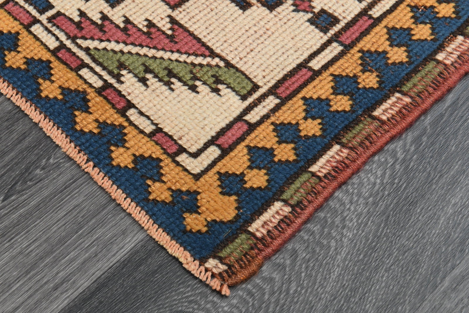 6x8 ft TURKISH Rug, VINTAGE - 2