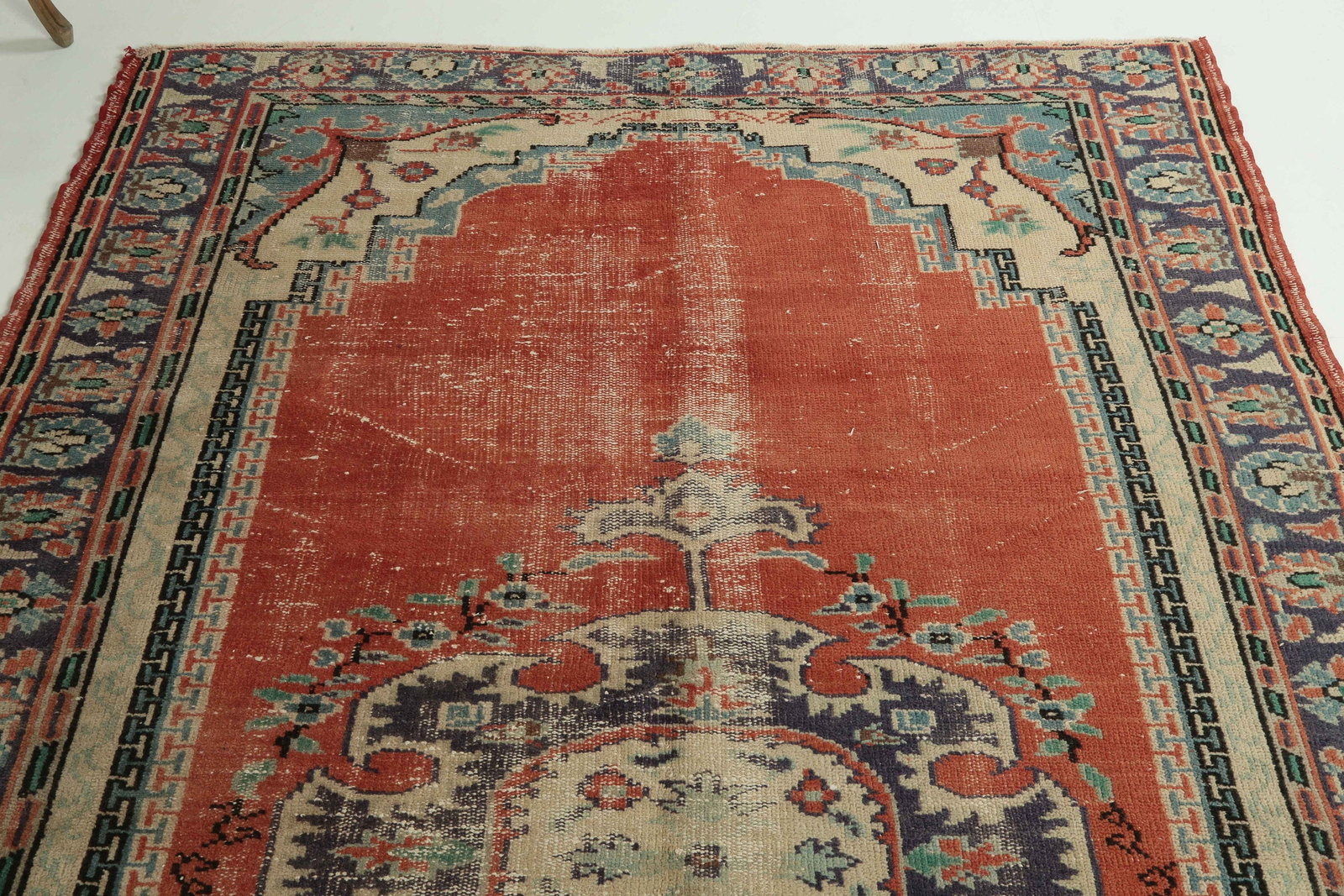 5.9x8.4 Ft, VINTAGE Rug, TURKISH - 5