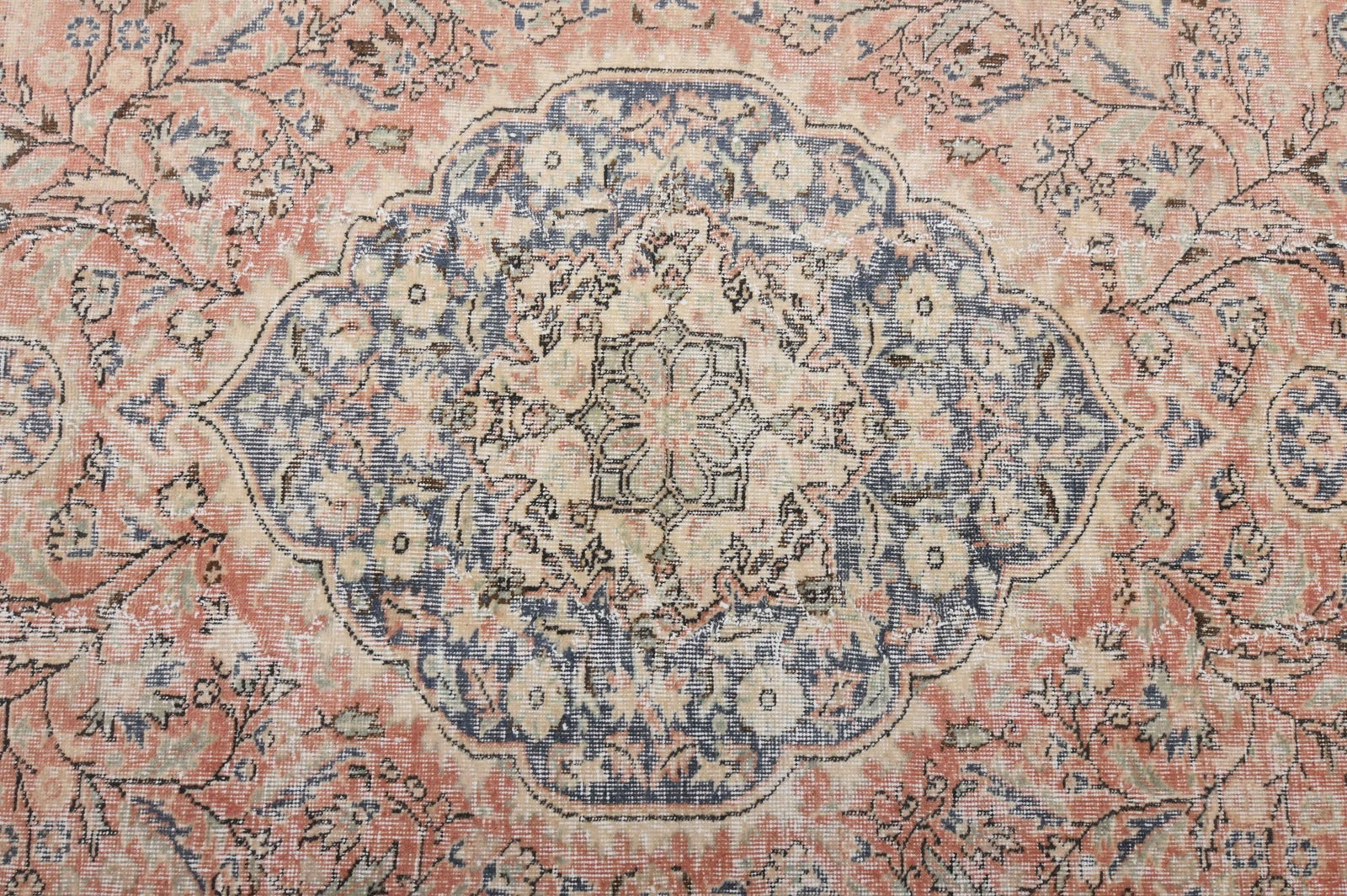 6.5x9.4 ft, TURKISH Rug, VINTAGE - 6