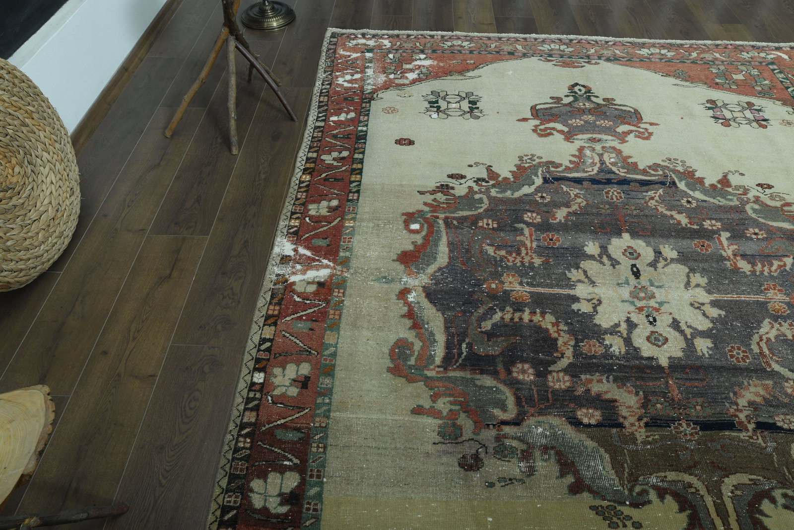 6.9x9.5 ft, BEIGE, Vintage Rug: Title: 6.9x9.5 ft, BEIGE, Vintage Rug Description: This Turkish one-of-a-kind Vintage Turkish Rug is hand-knotted and handwoven by the most skilled artisans who use pure wool, in muted, natural