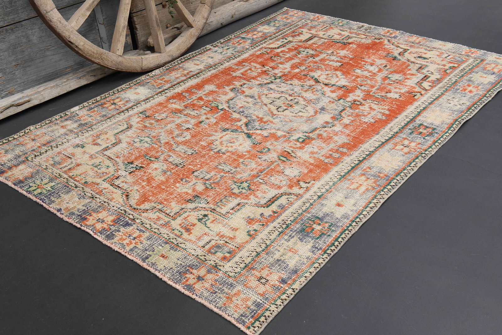 5.1x7.4 Vintage Turkish Rug: Title: 5.1x7.4 Vintage Turkish Rug Description: This Turkish one-of-a-kind Vintage Turkish Rug is hand-knotted and handwoven by the most skilled artisans who use pure wool, in muted, natural tones, an