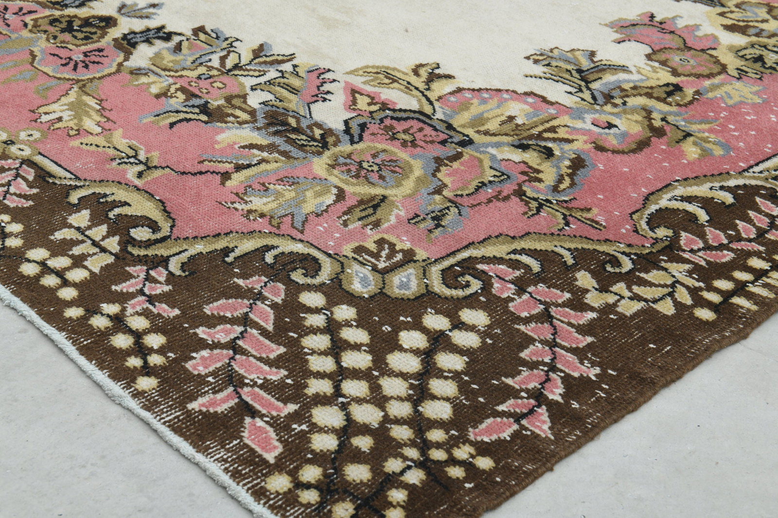 6.8x9.8 ft, FLORAL AREA RUG - 3