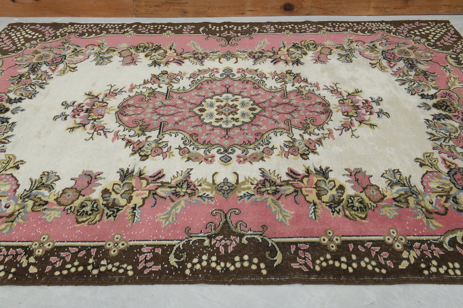 6.8x9.8 ft, FLORAL AREA RUG - 4