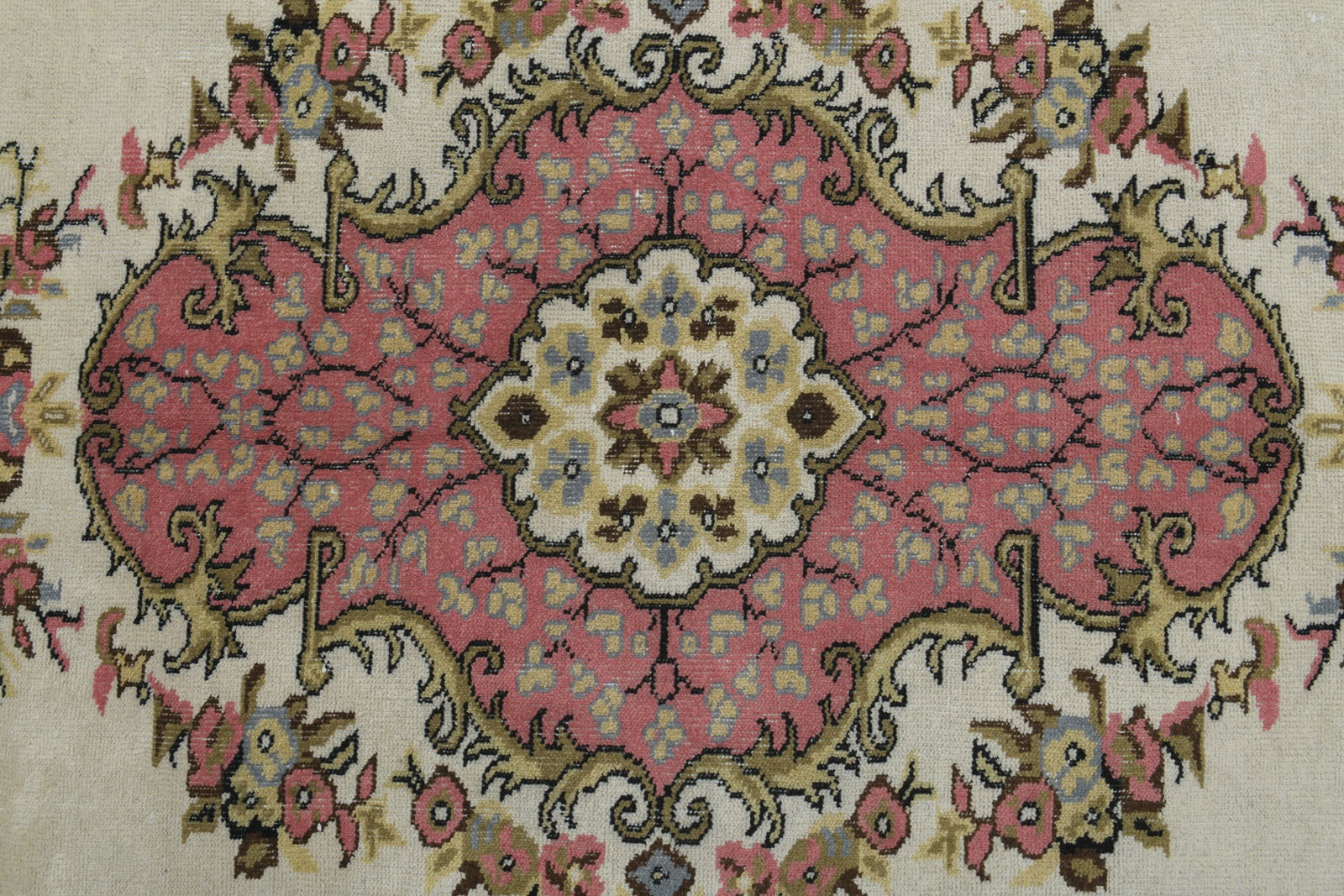 6.8x9.8 ft, FLORAL AREA RUG - 7