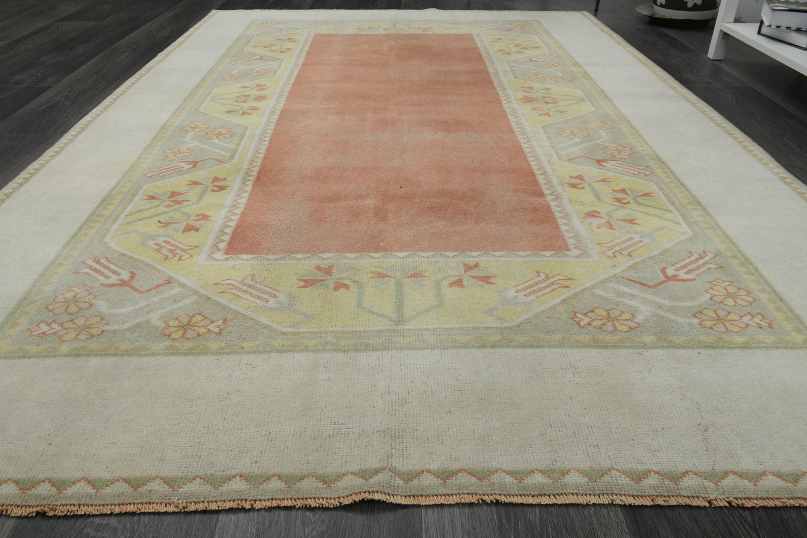 5.2x7.8 ft, BOHO DECOR RUG, Vintage: Title: 5.2x7.8 ft, BOHO DECOR RUG, Vintage Description: This Turkish one-of-a-kind Vintage Turkish Rug is hand-knotted and handwoven by the most skilled artisans who use pure wool, in muted, natural