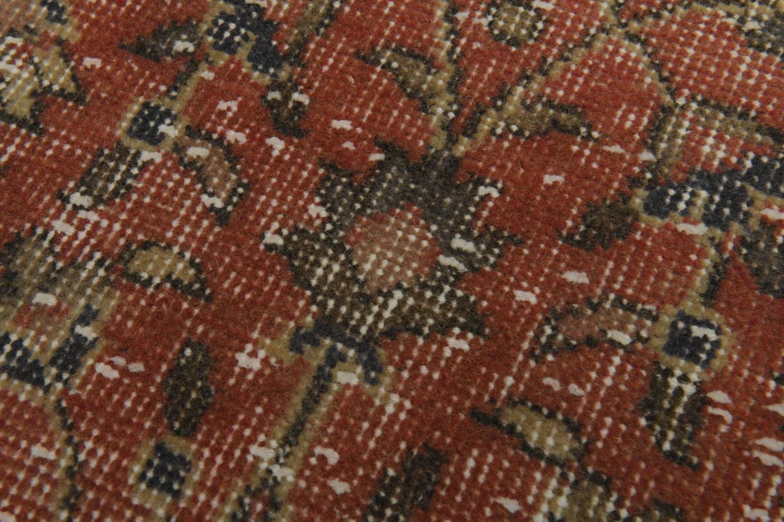 6.6x10 ft, Turkish Rug, VINTAGE: Title: 6.6x10 ft, Turkish Rug, VINTAGE Description: This Turkish one-of-a-kind Vintage Turkish Rug is hand-knotted and handwoven by the most skilled artisans who use pure wool, in muted, natural tones