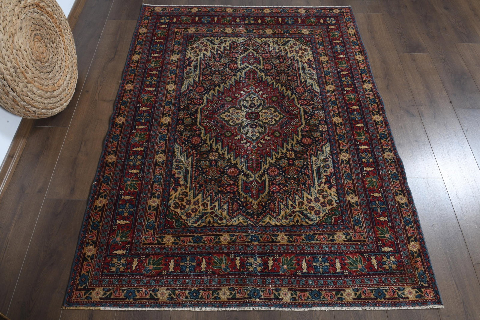 4'5x5'8 ft, UNIQUE TURKISH RUG, Turkish Area: Title: 4'5x5'8 ft, UNIQUE TURKISH RUG, Turkish Area Description: This Turkish one-of-a-kind Vintage Turkish Rug is hand-knotted and handwoven by the most skilled artisans who use pure wool, in muted, 