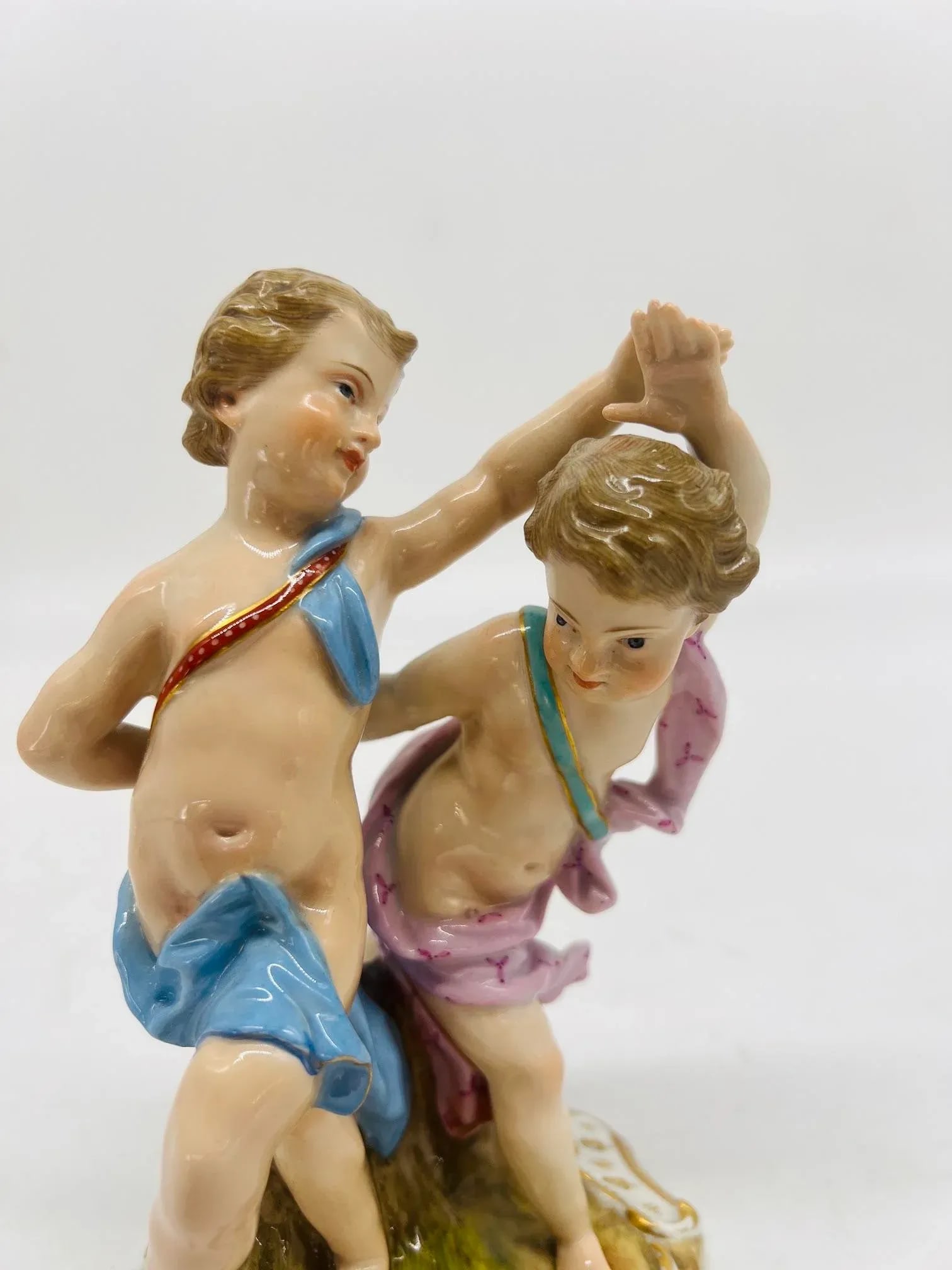 Antique Meissen Porcelain Model of 2 Dancing Figures Circa 1815 - 8