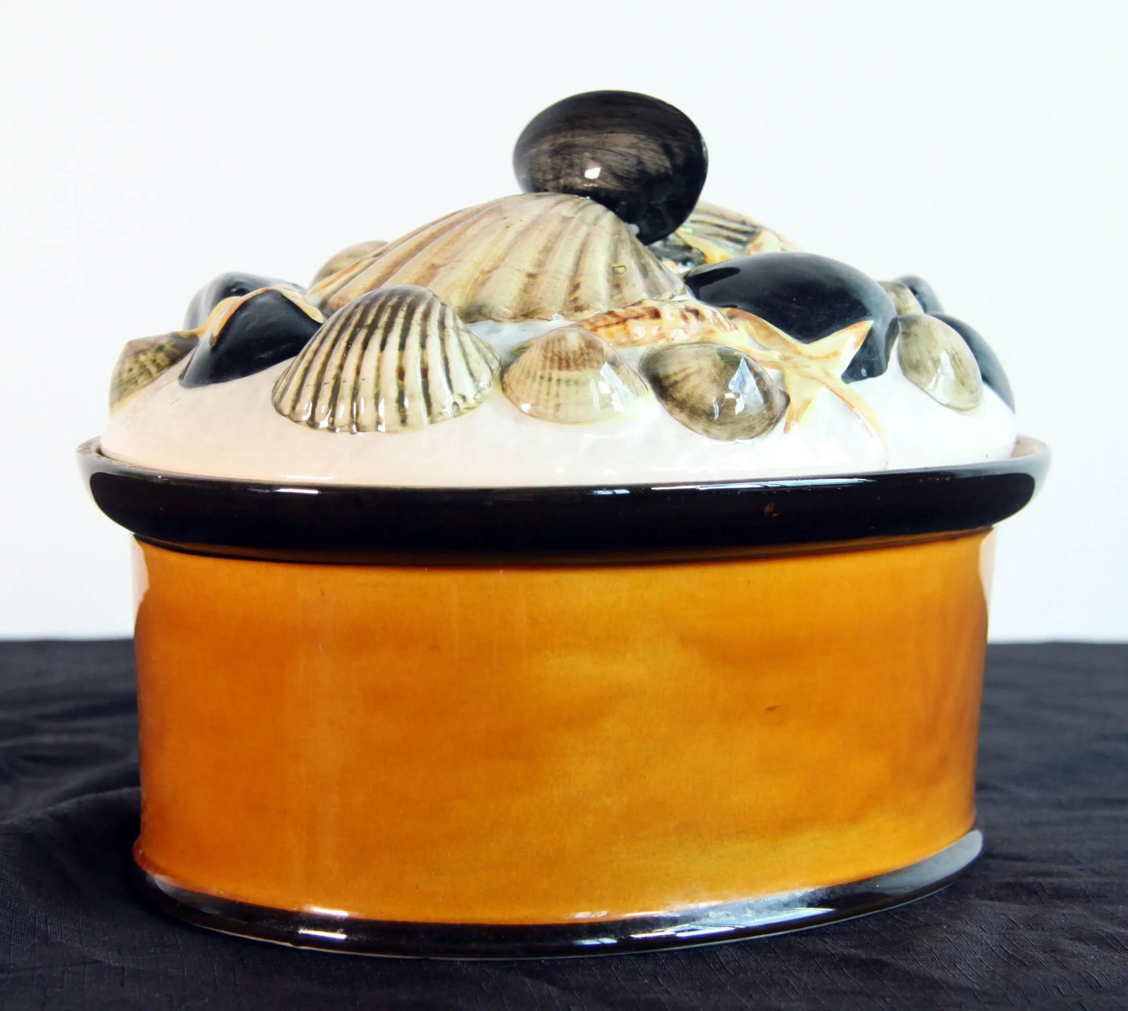 Vintage Majolica Ceramic Shellfish Lidded Casserole Serving Bowl - 3