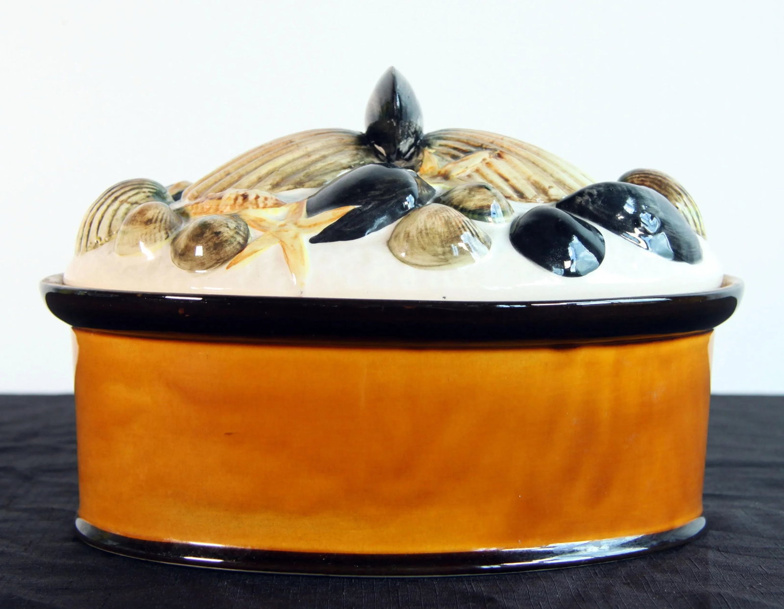 Vintage Majolica Ceramic Shellfish Lidded Casserole Serving Bowl - 4