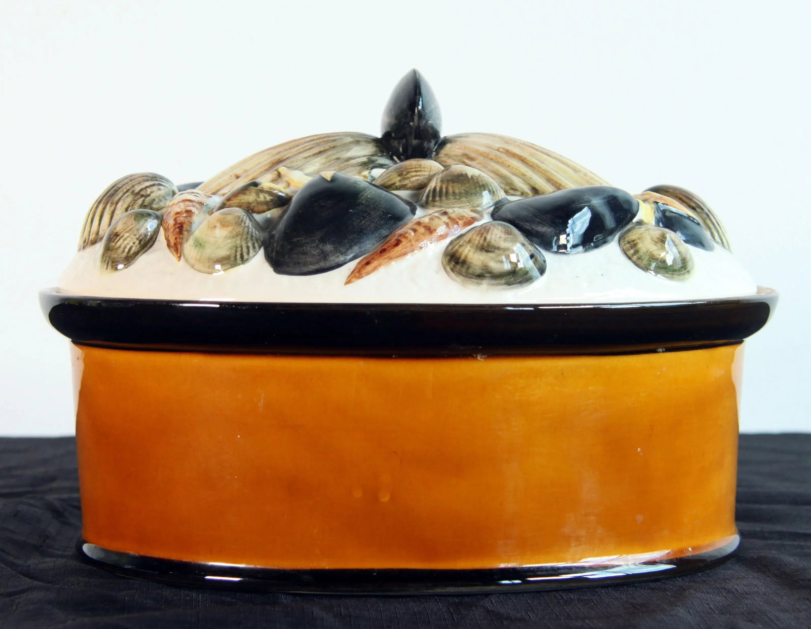 Vintage Majolica Ceramic Shellfish Lidded Casserole Serving Bowl - 6