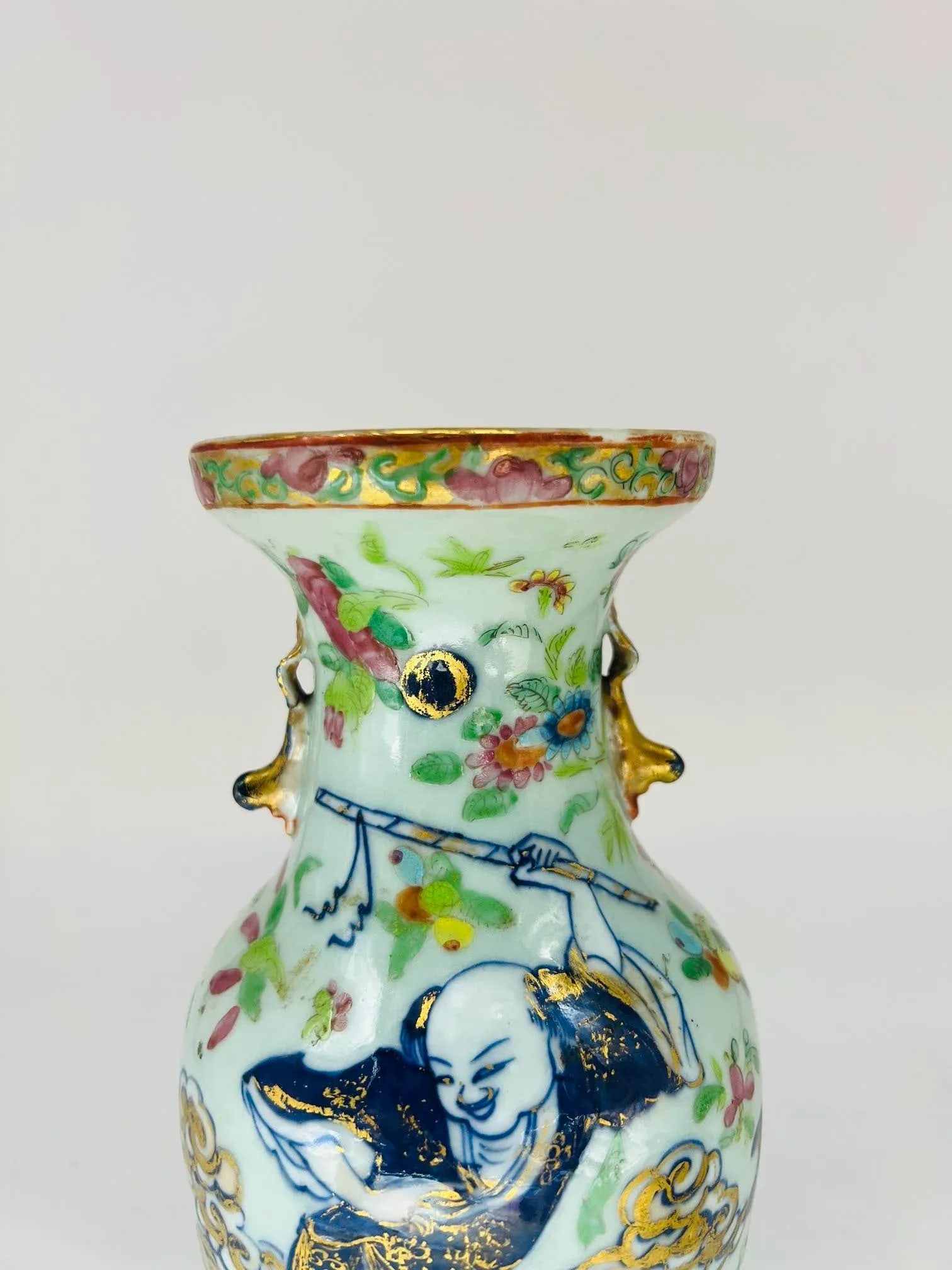 Unusual 19th Century Chinese Famille Rose Medallion Celadon Base Vase - 4