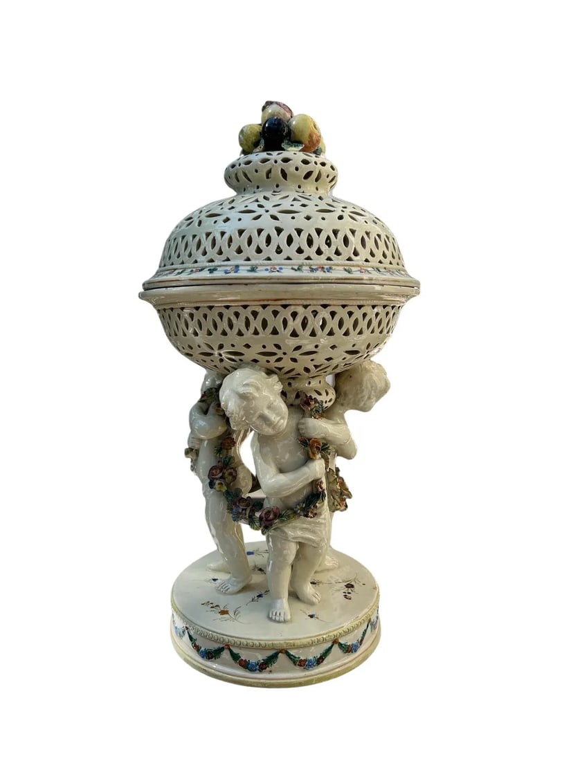 19th Century French Tin Glazed Creamware Centerpiece Adorned With Putti Supports - 5