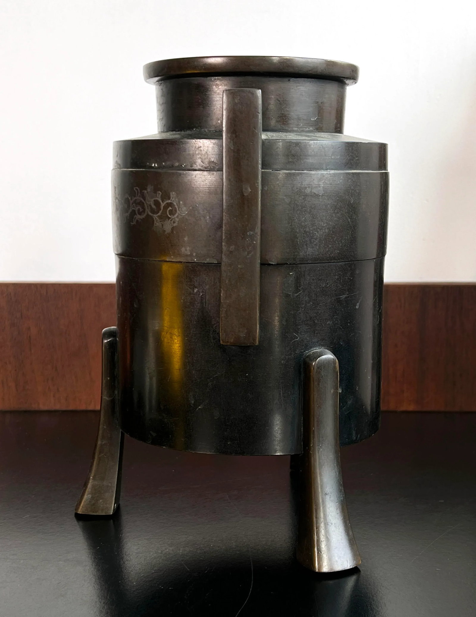 Vintage 1930's Showa Era Japanese Bronze Handled Vase - 7