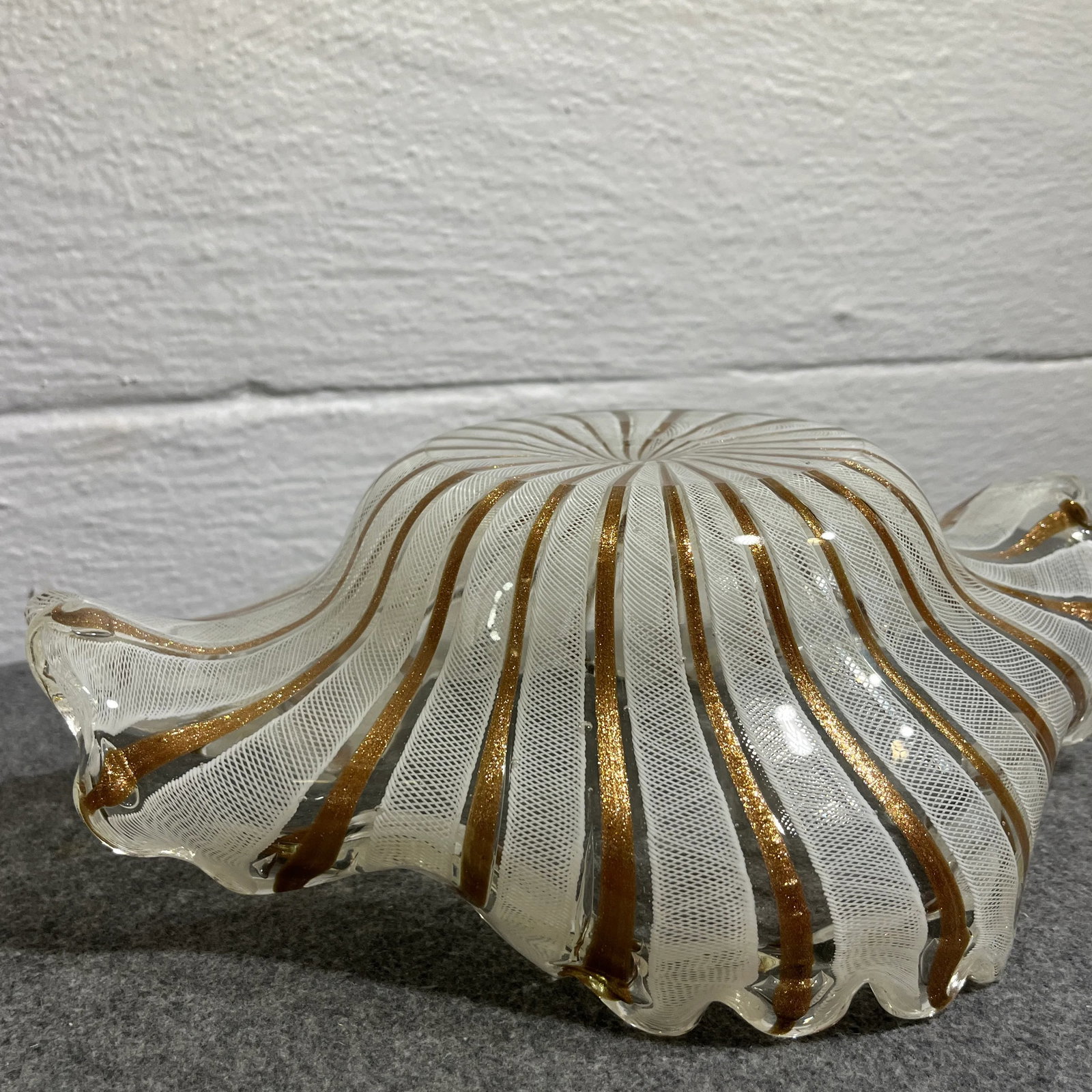 Mid 20th Century Copper/White Ribbon Bowl Attributed to Fratelli Toso-Murano - 10