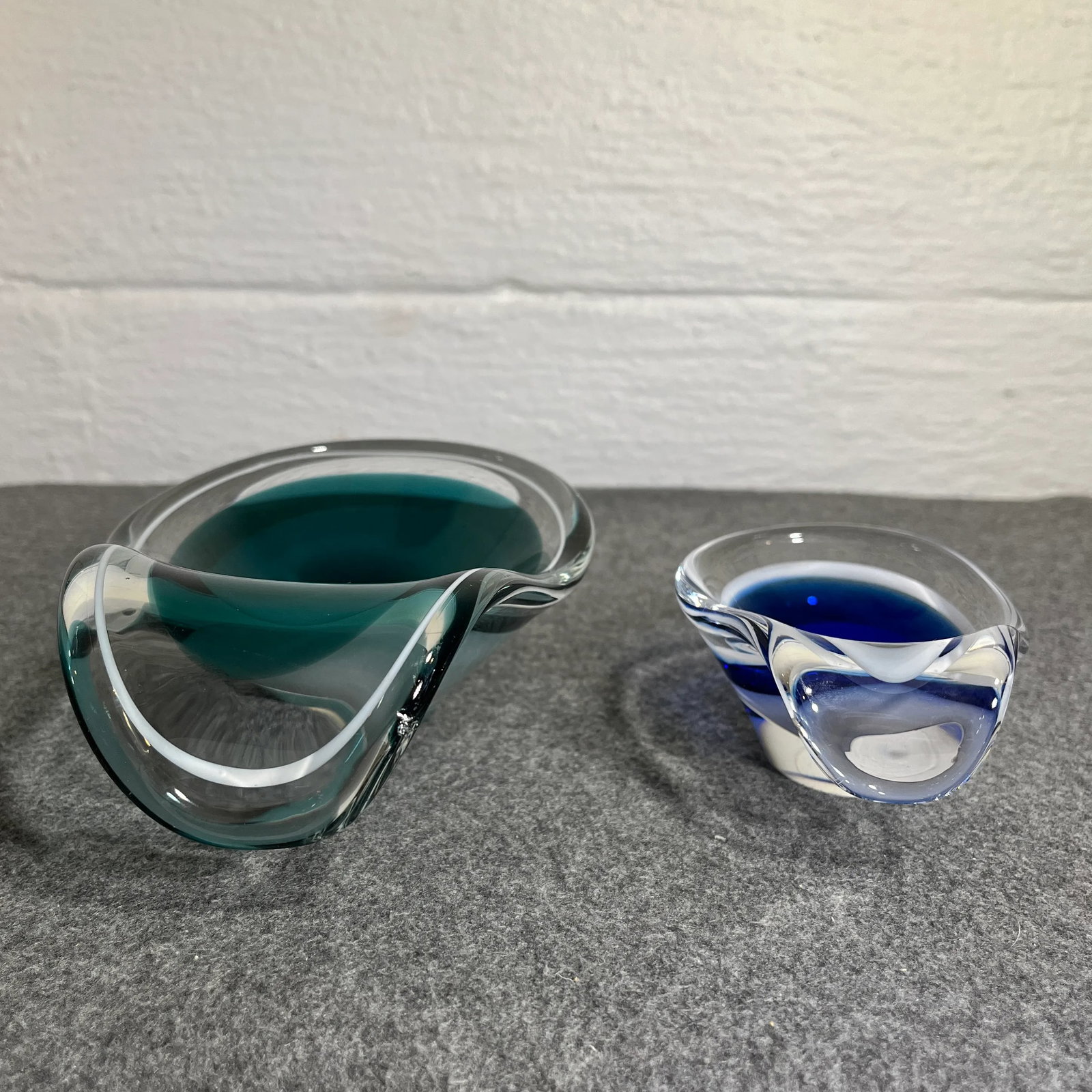 Mid 20th Century Flygsfors Coquille Glass Spoon Bowls - Set of 2 - 4