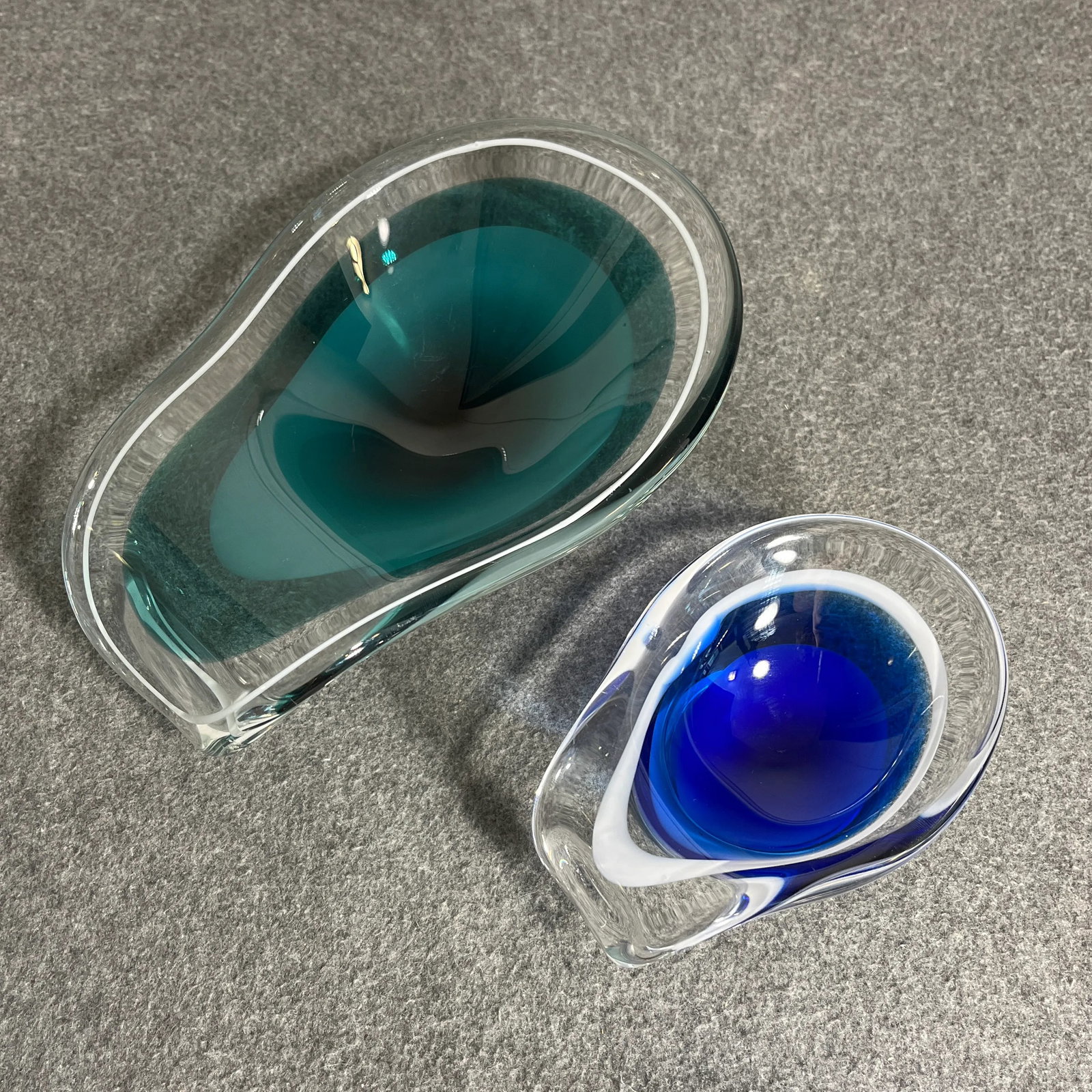 Mid 20th Century Flygsfors Coquille Glass Spoon Bowls - Set of 2 - 5