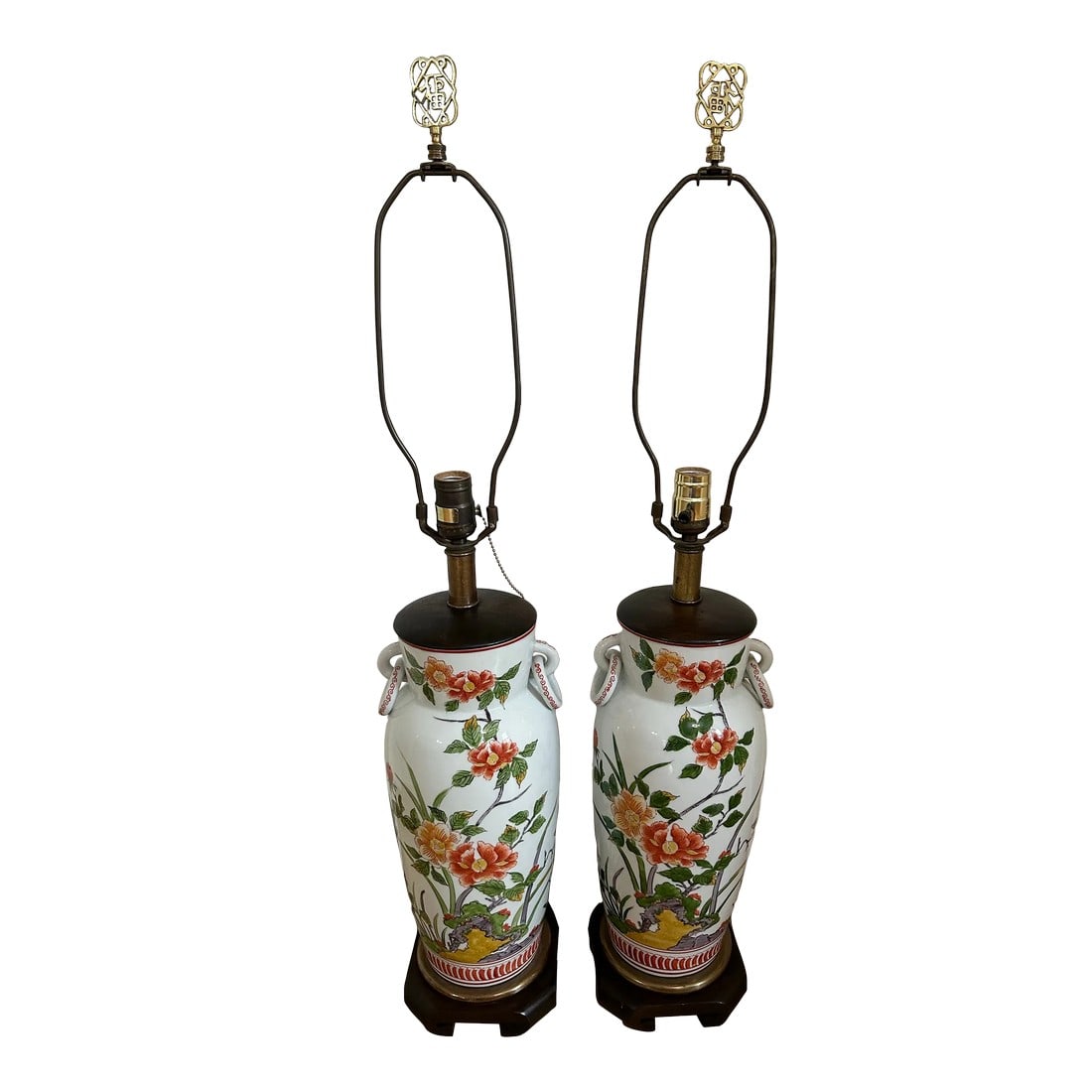 1960's Chinoiserie Frederick Cooper Porcelain Peony Ming Lamps - a Pair: These lamps are impressive both in size and beauty. The hand painted peony design on porcelain rests on a brass and mahogany Ming style base. The ring handles are fixed. The harps are original and