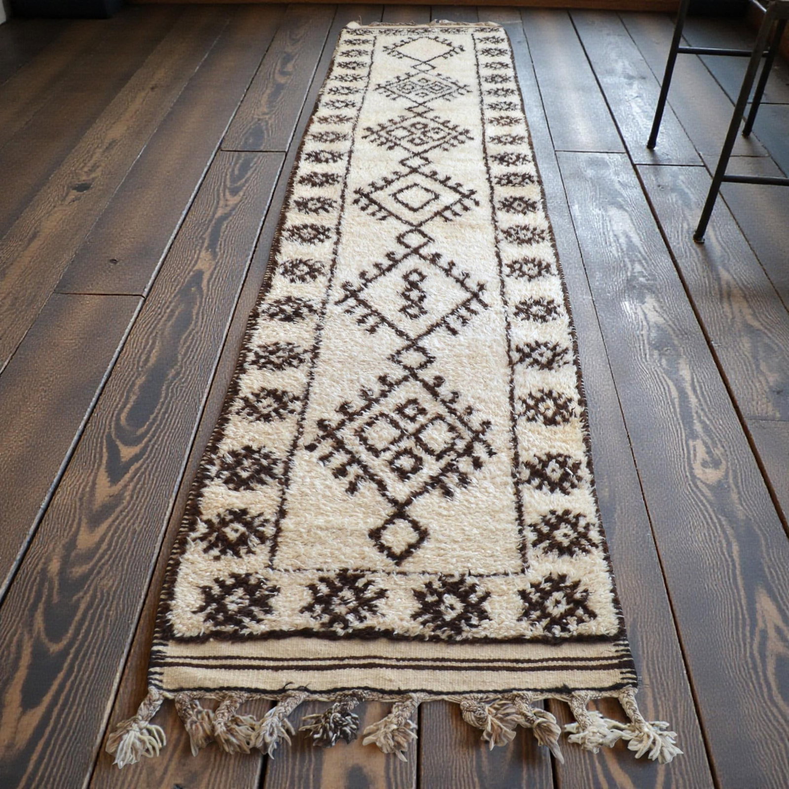 Hand-Knotted Turkish Runner Rug . Tribal Extra Long Runner Rug - No Dyes - 2"²11"³ × - 2