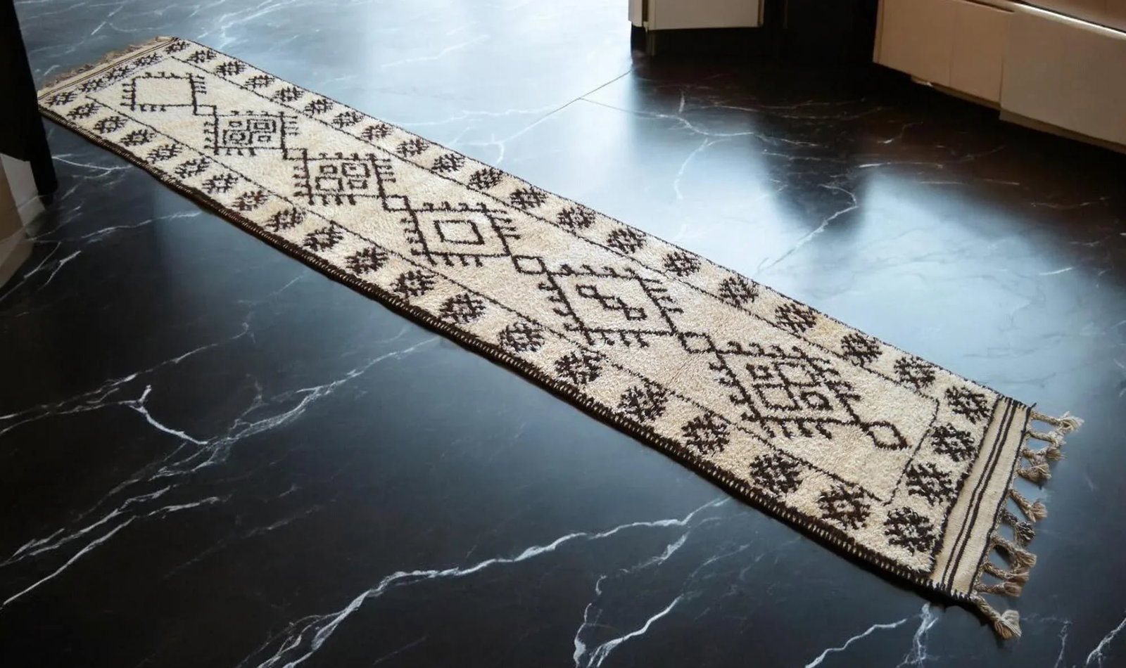 Hand-Knotted Turkish Runner Rug . Tribal Extra Long Runner Rug - No Dyes - 2"²11"³ × - 7