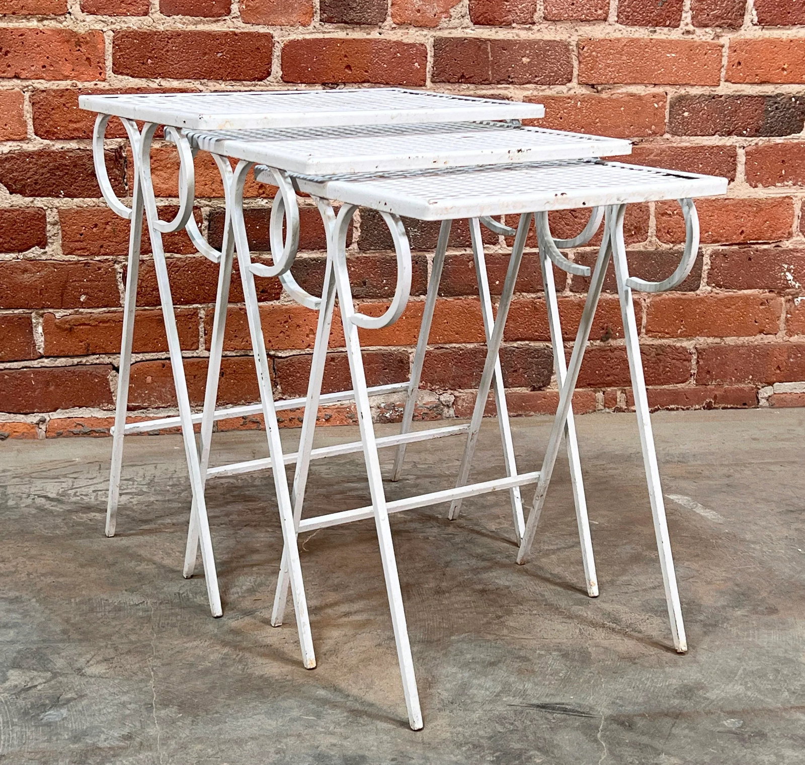 Vintage Mid Century Modern Salterini Wrought Iron Nesting Tables - Set of 3 - 4