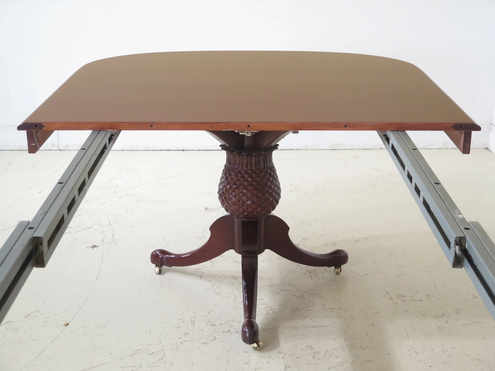 1990s Traditional Kindel Varney Collection Pineapple Base Mahogany Dining Room Table - 6