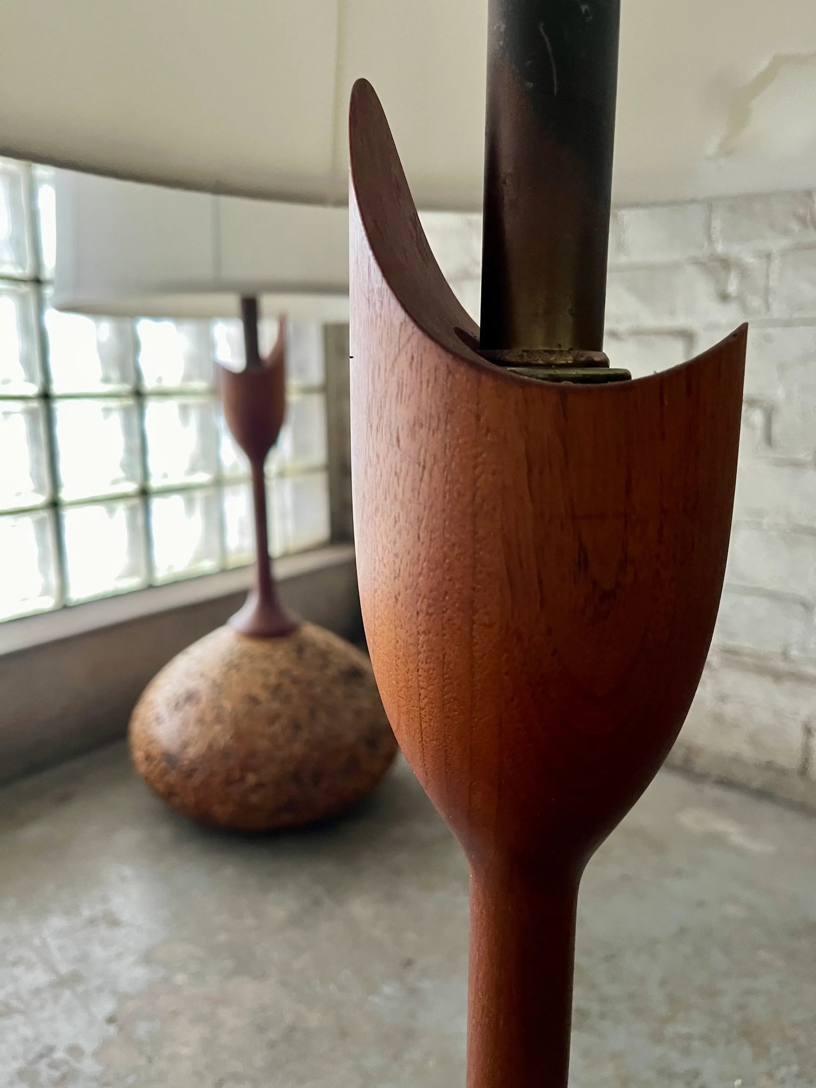 1970s Cork and Walnut Tulip Table Lamps Attributed to Adiran Pearsall - 8