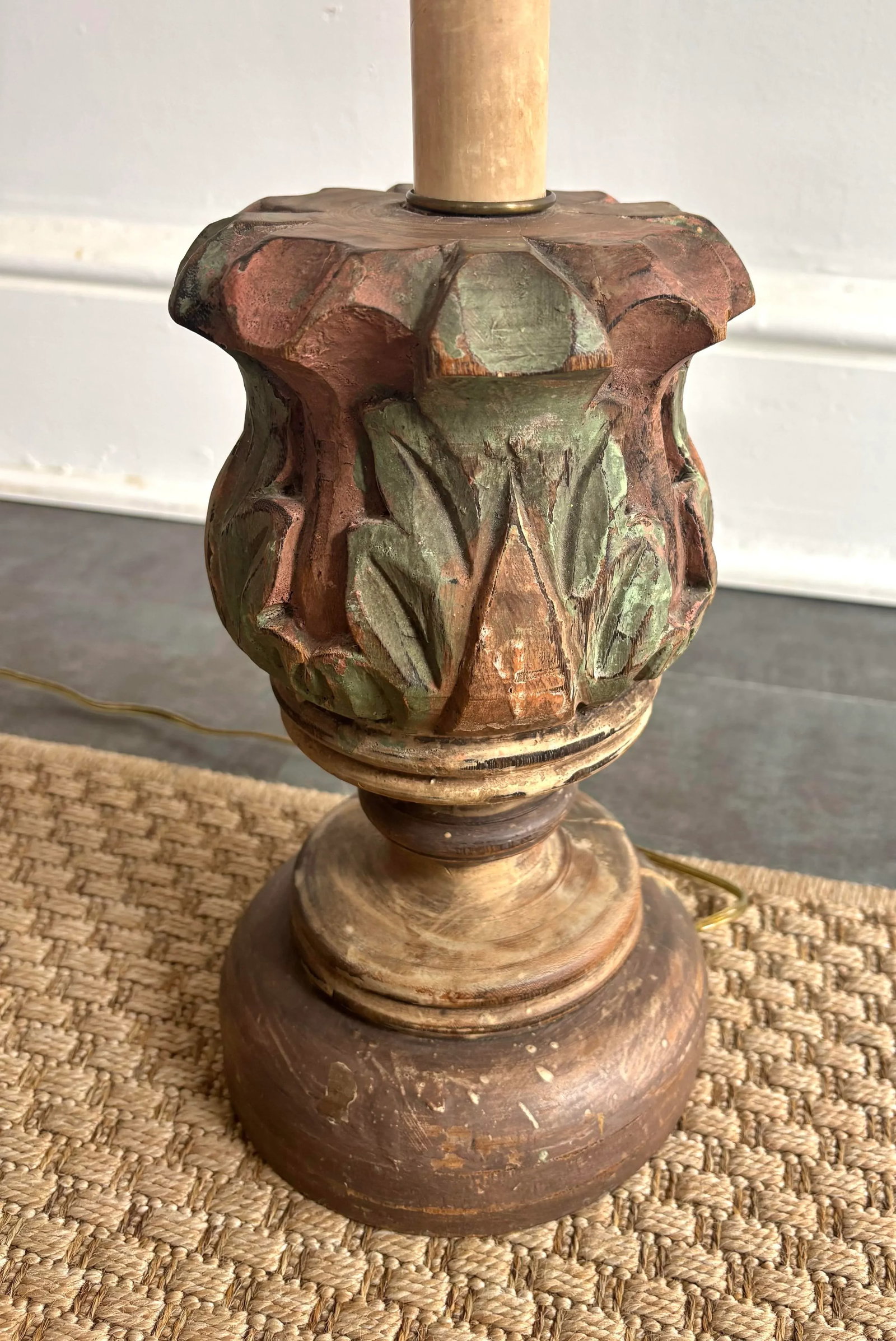 Mid 20th Century French Style Carved Wooden Architectural Element Table Lamp - 3