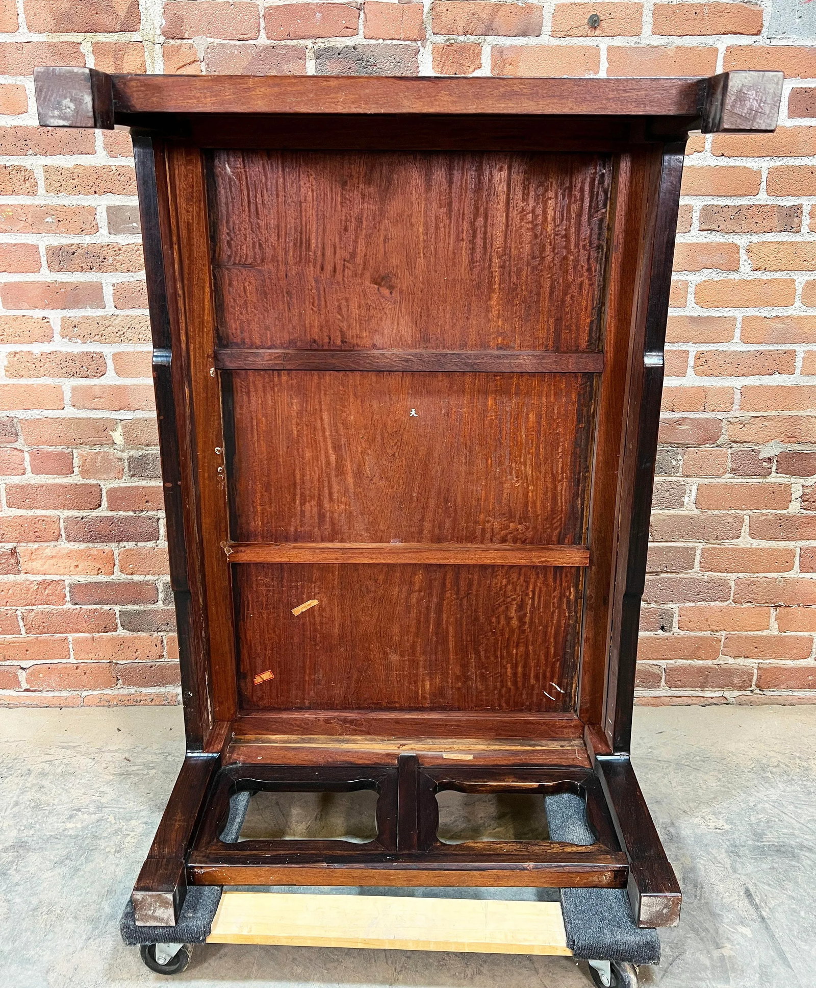 Vintage 1930's Ming Style Burma Padauk Wood Coffee Table With Chinese Scrollwork - 11