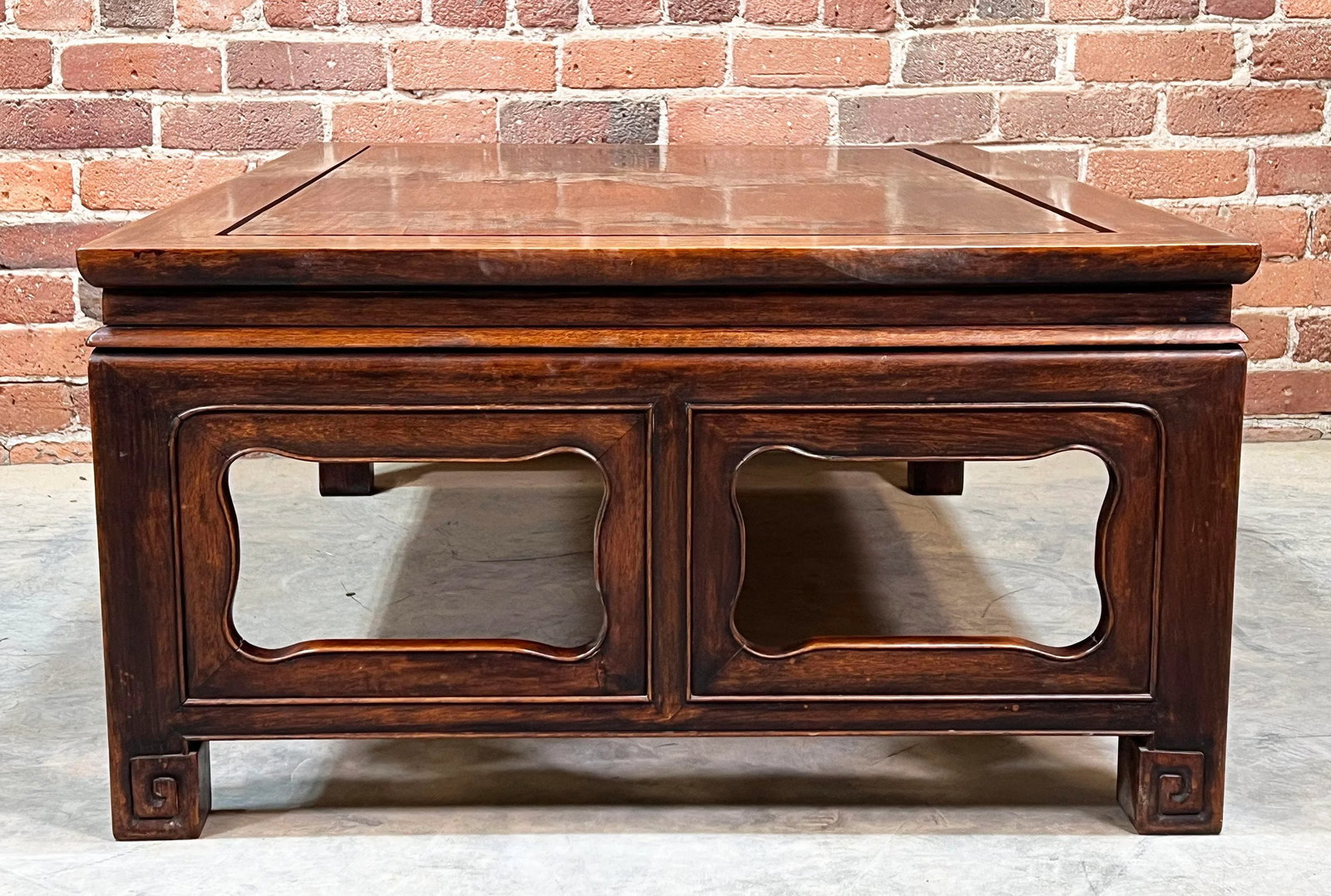 Vintage 1930's Ming Style Burma Padauk Wood Coffee Table With Chinese Scrollwork - 8
