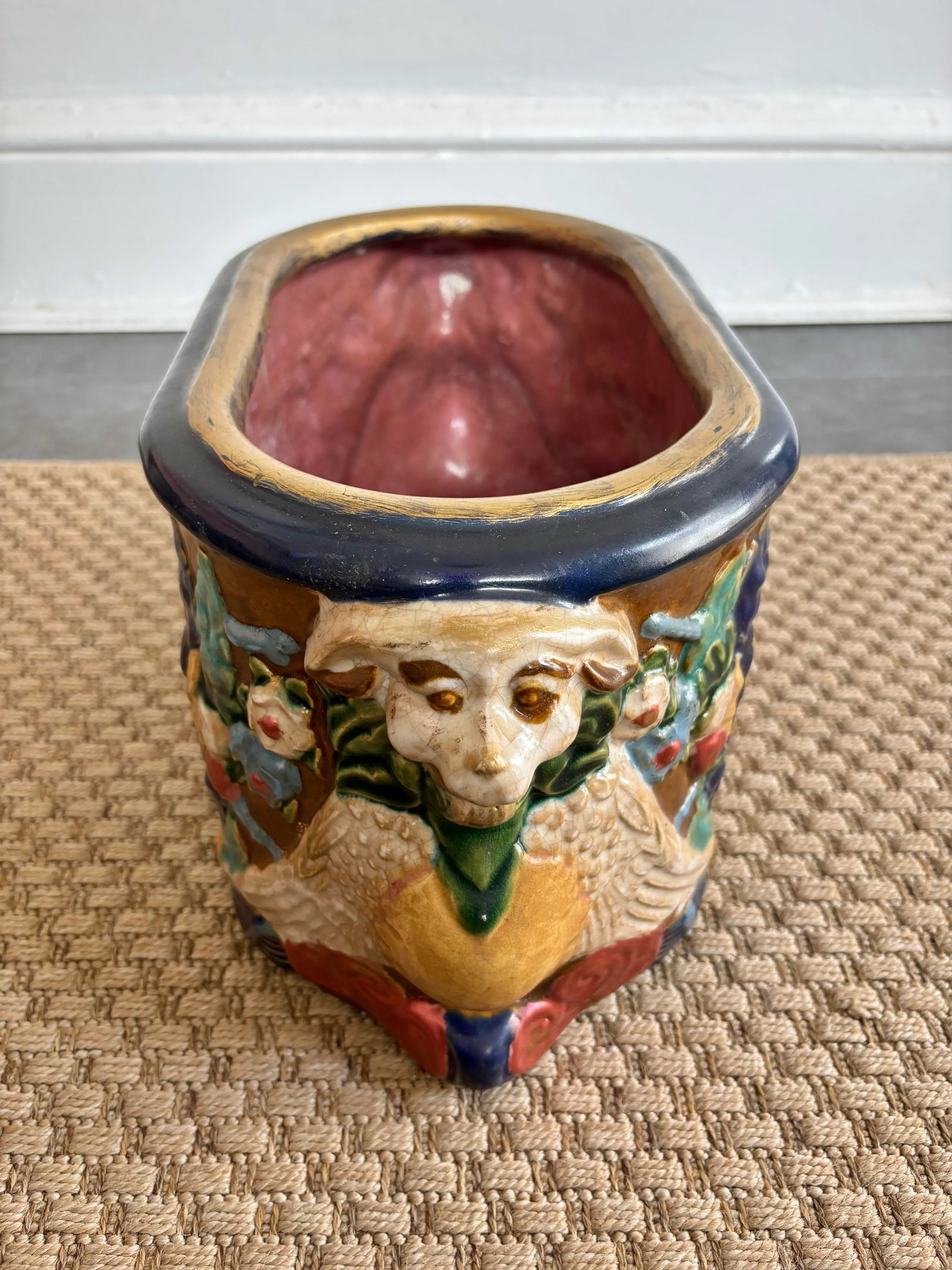 1980s Large Vintage Majolica Style Planter Cachepot With Rams - 4