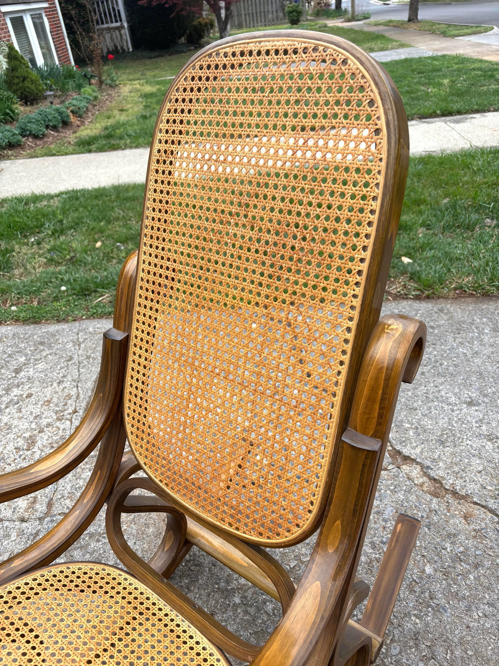 Mid 20th Century Vintage Thonet Style Bentwood Rocker Rocking Chair With Caned Seat - 9